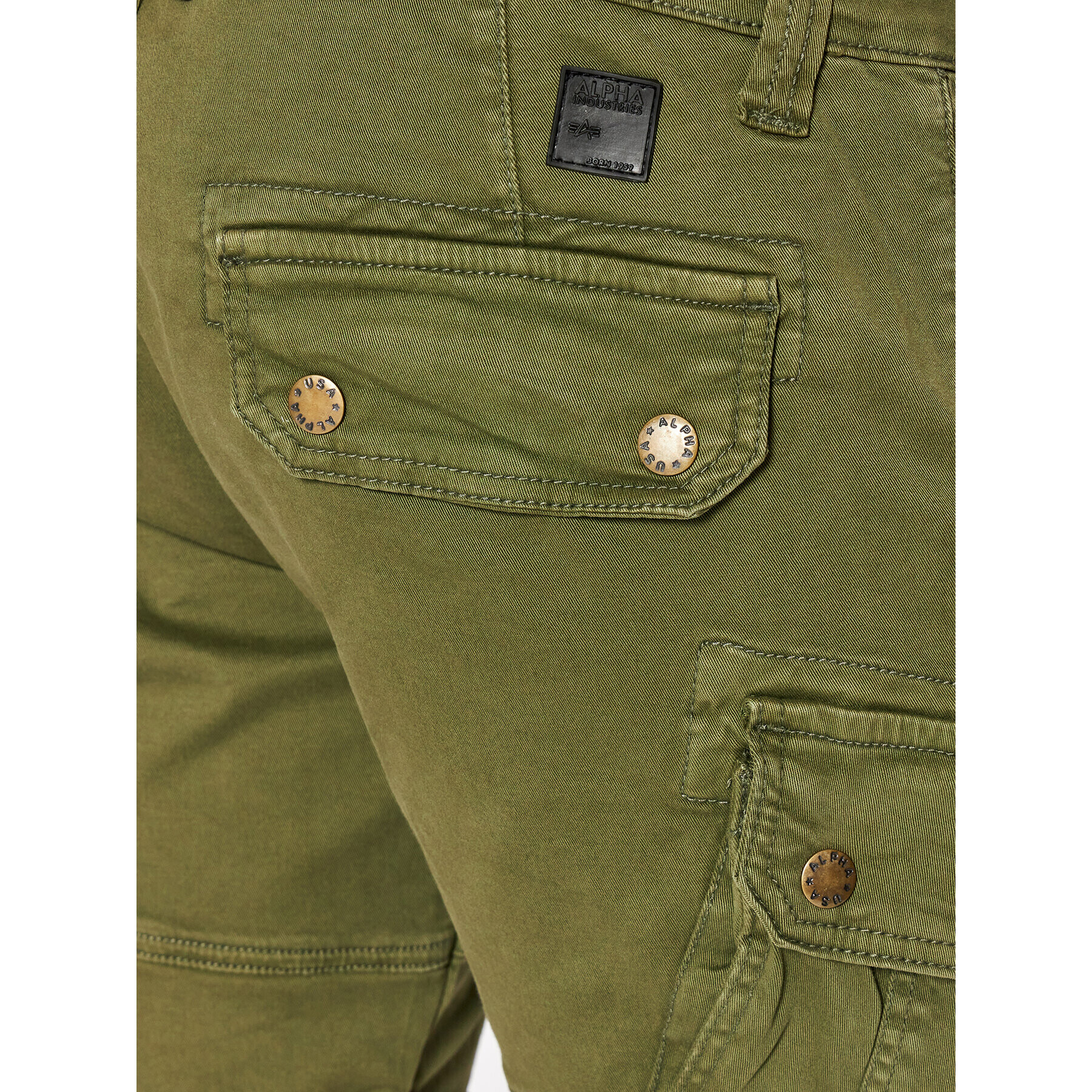 Alpha Industries Шорти от плат Combat 116210 Зелен Regular Fit - Pepit.bg