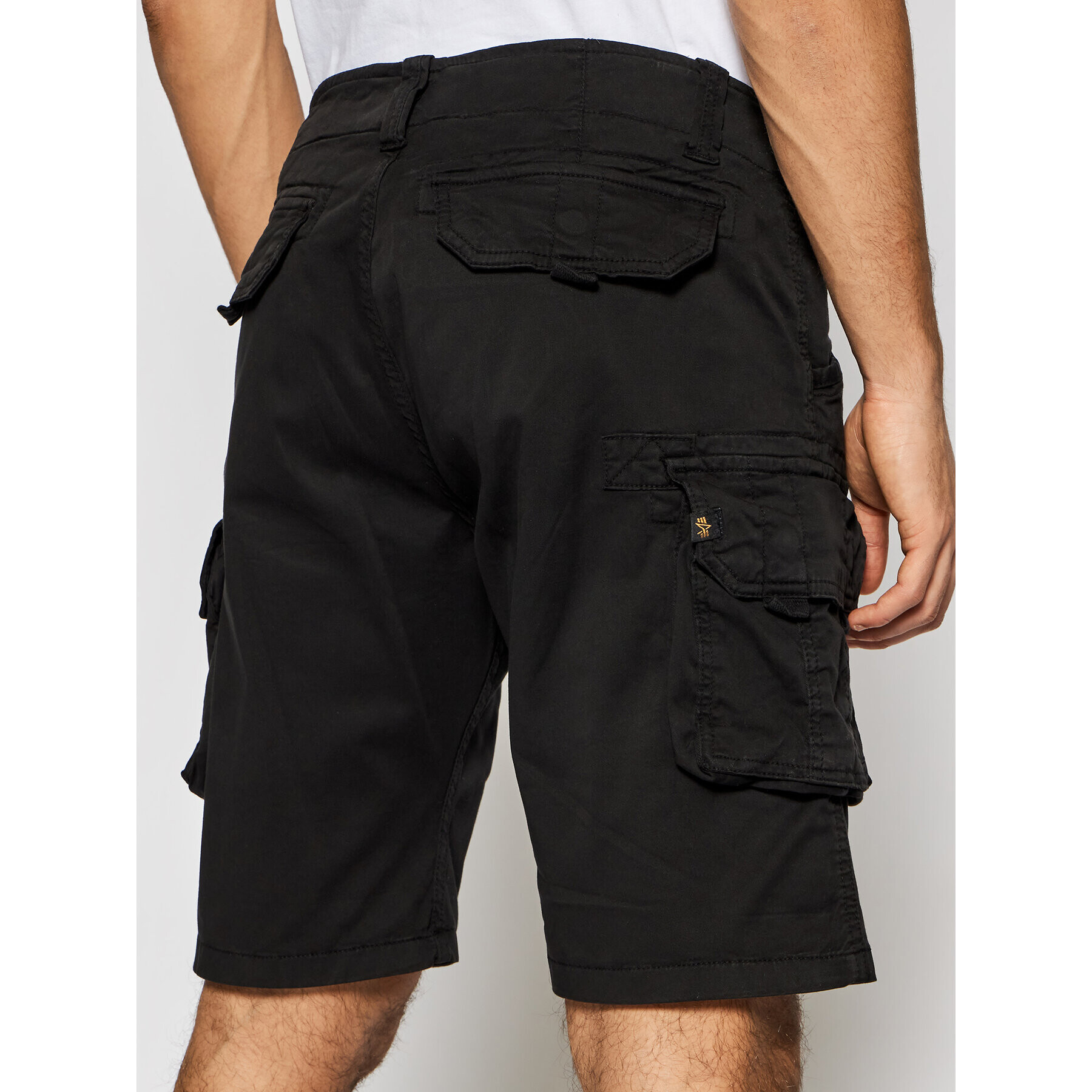 Alpha Industries Шорти от плат Crew 176203 Черен Slim Fit - Pepit.bg