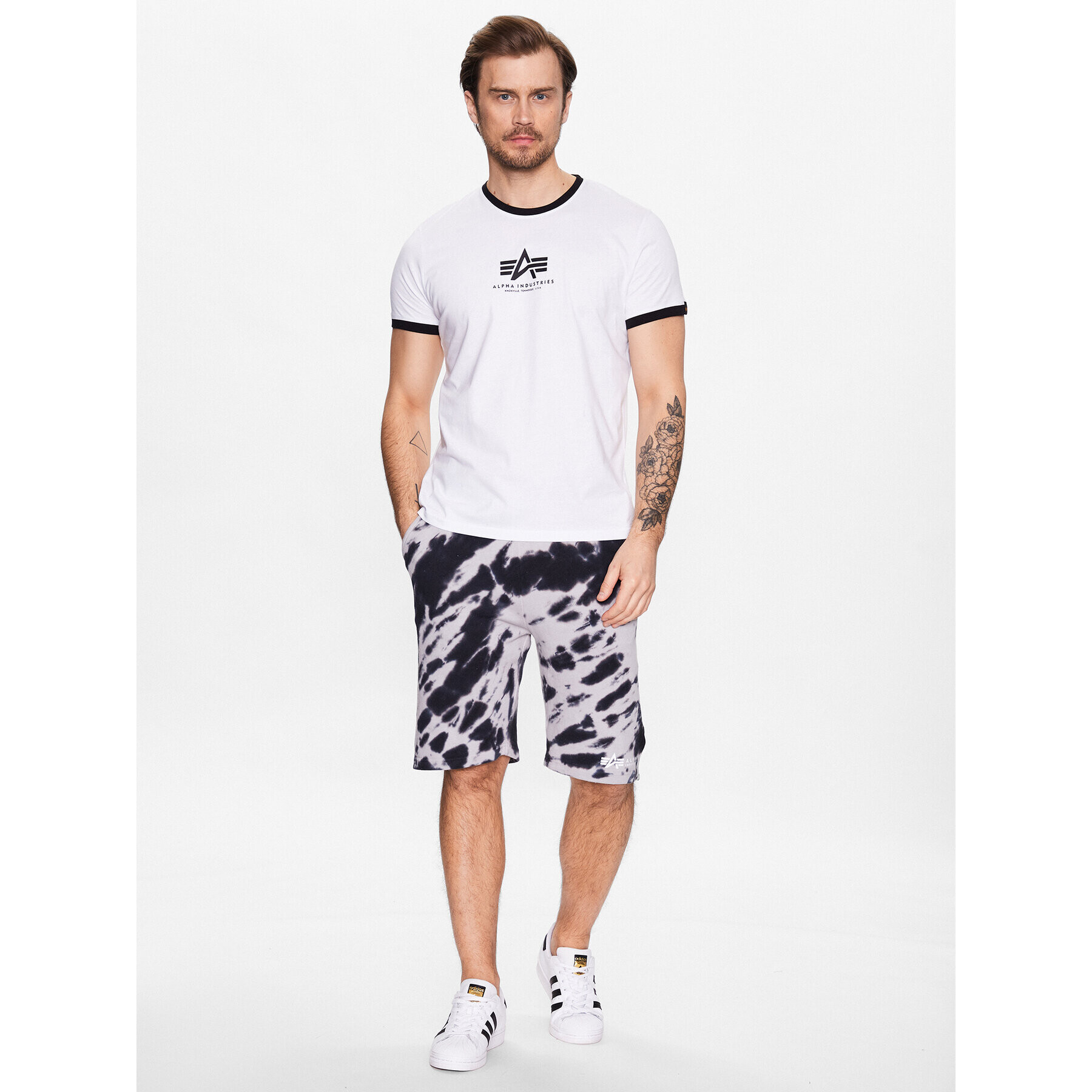 Alpha Industries Спортни шорти Tie Dye 106361 Черен Regular Fit - Pepit.bg