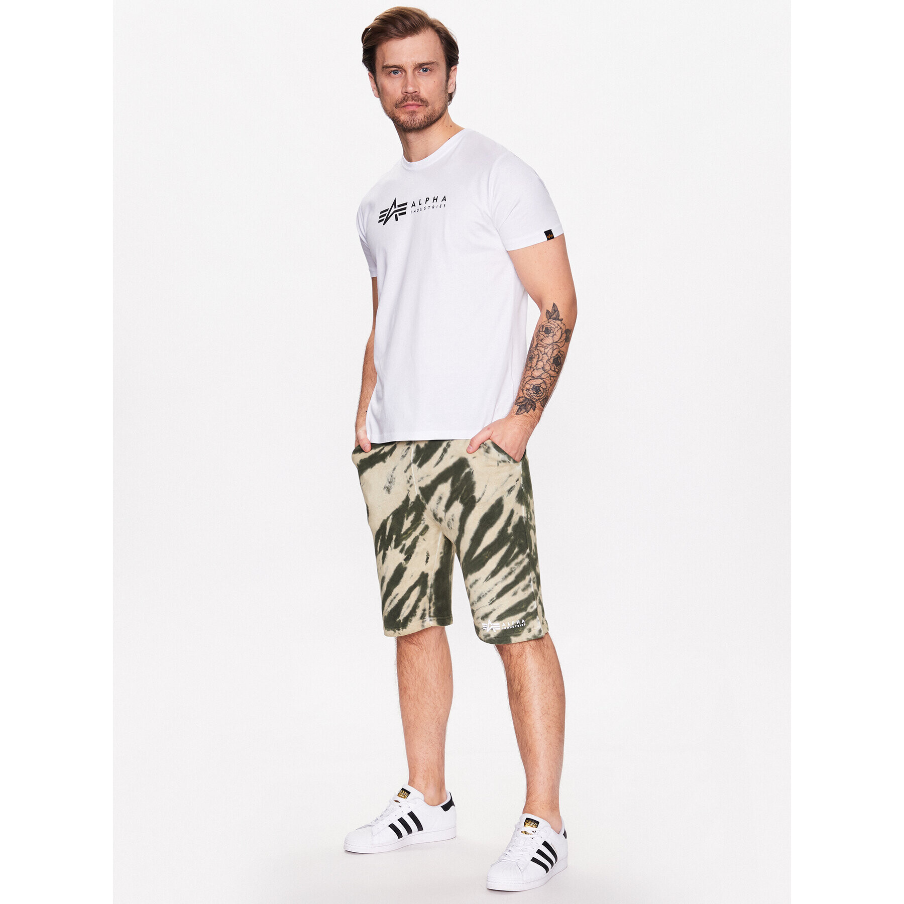 Alpha Industries Спортни шорти Tie Dye 106361 Зелен Regular Fit - Pepit.bg