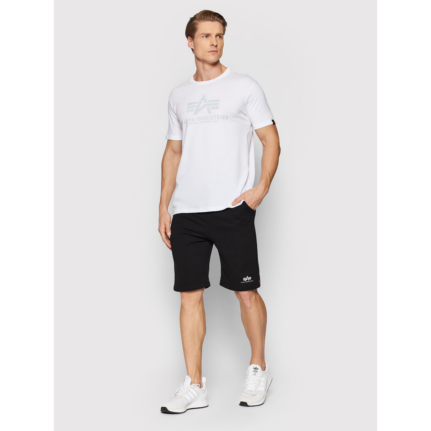 Alpha Industries Спортни шорти Basic 116363 Черен Regular Fit - Pepit.bg