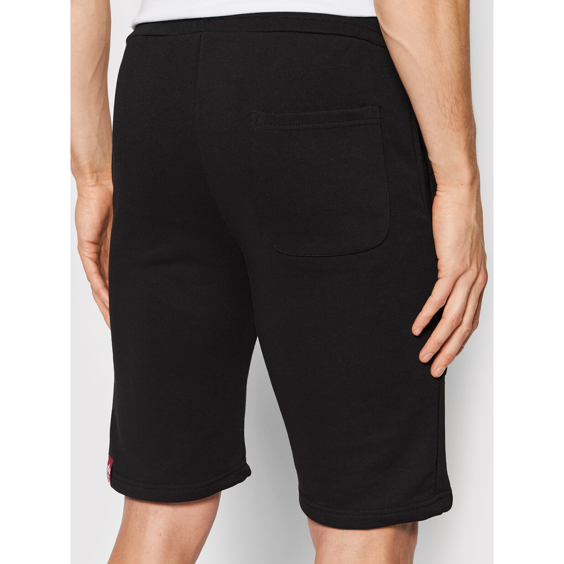 Alpha Industries Спортни шорти Basic 116364 Черен Regular Fit - Pepit.bg