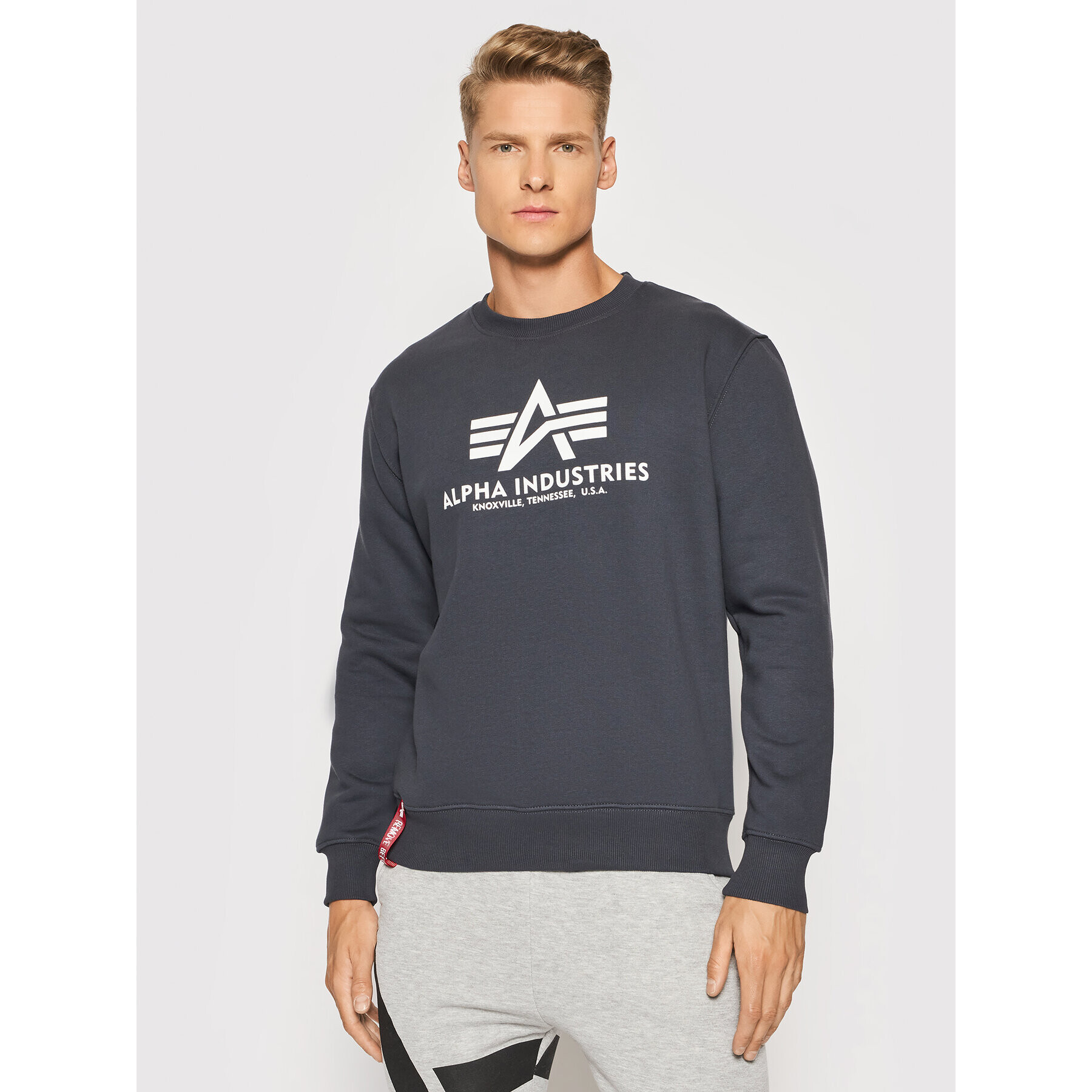 Alpha Industries Суитшърт Basic 178302 Тъмносин Regular Fit - Pepit.bg