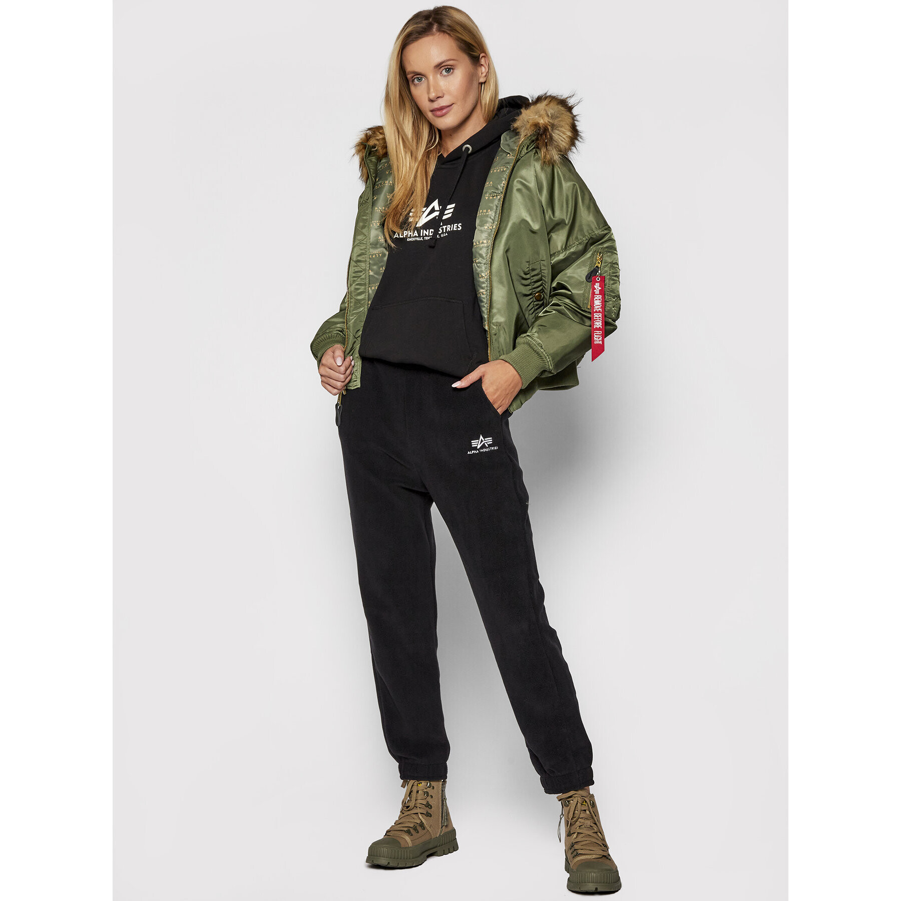 Alpha Industries Суитшърт New Basic 196032 Черен Regular Fit - Pepit.bg
