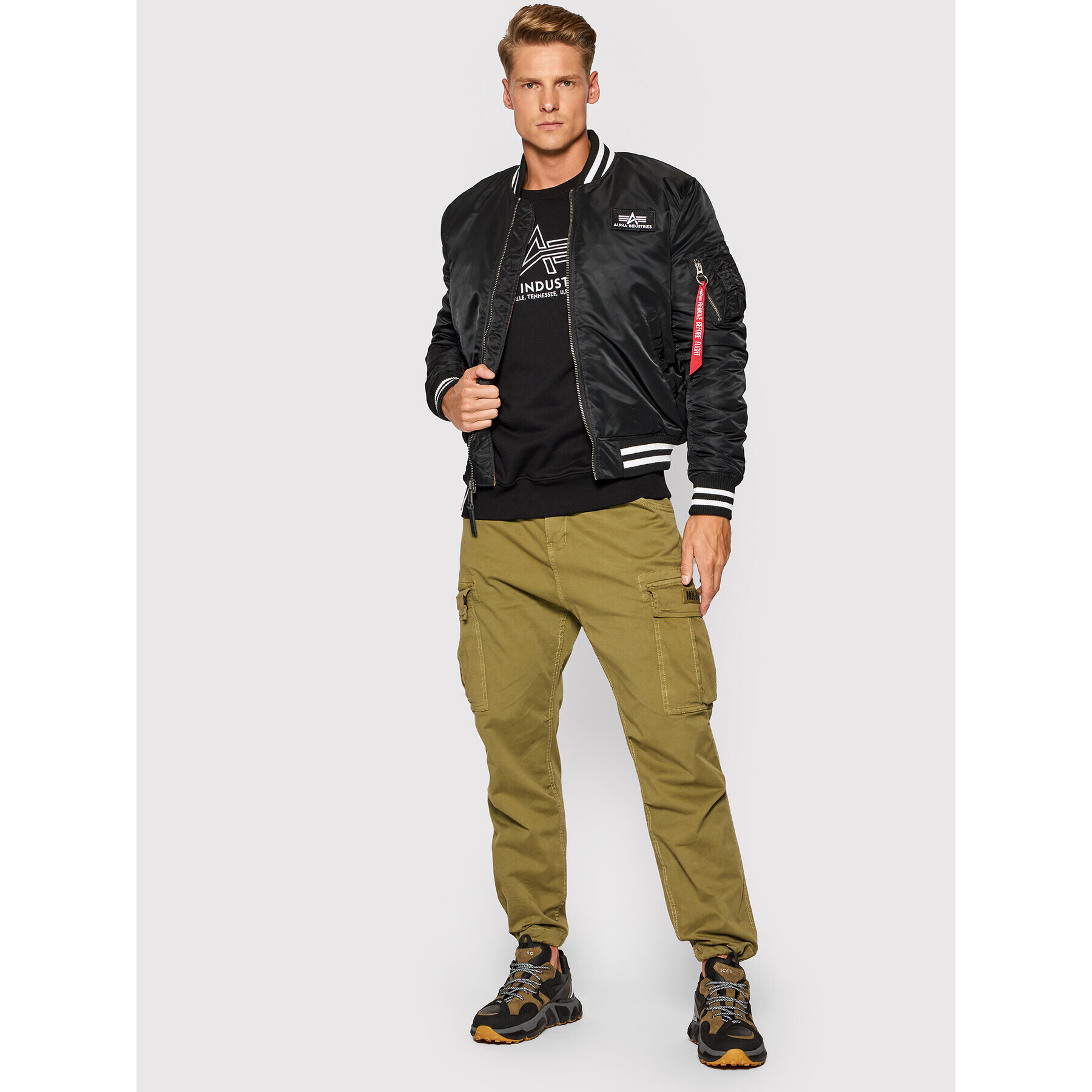 Alpha Industries Текстилни панталони Squad 188202 Зелен Regular Fit - Pepit.bg