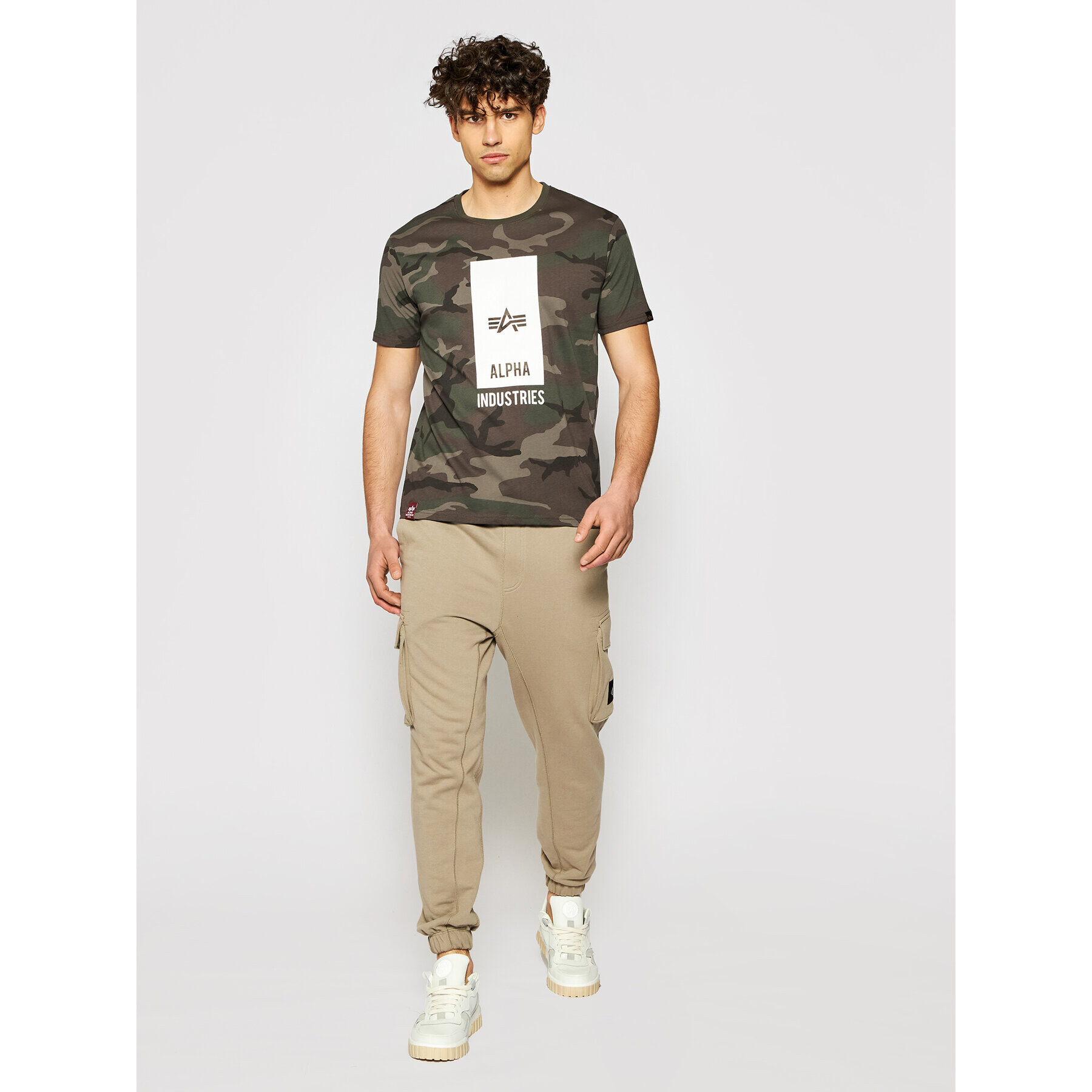 Alpha Industries Тишърт Logo 126547C Зелен Regular Fit - Pepit.bg