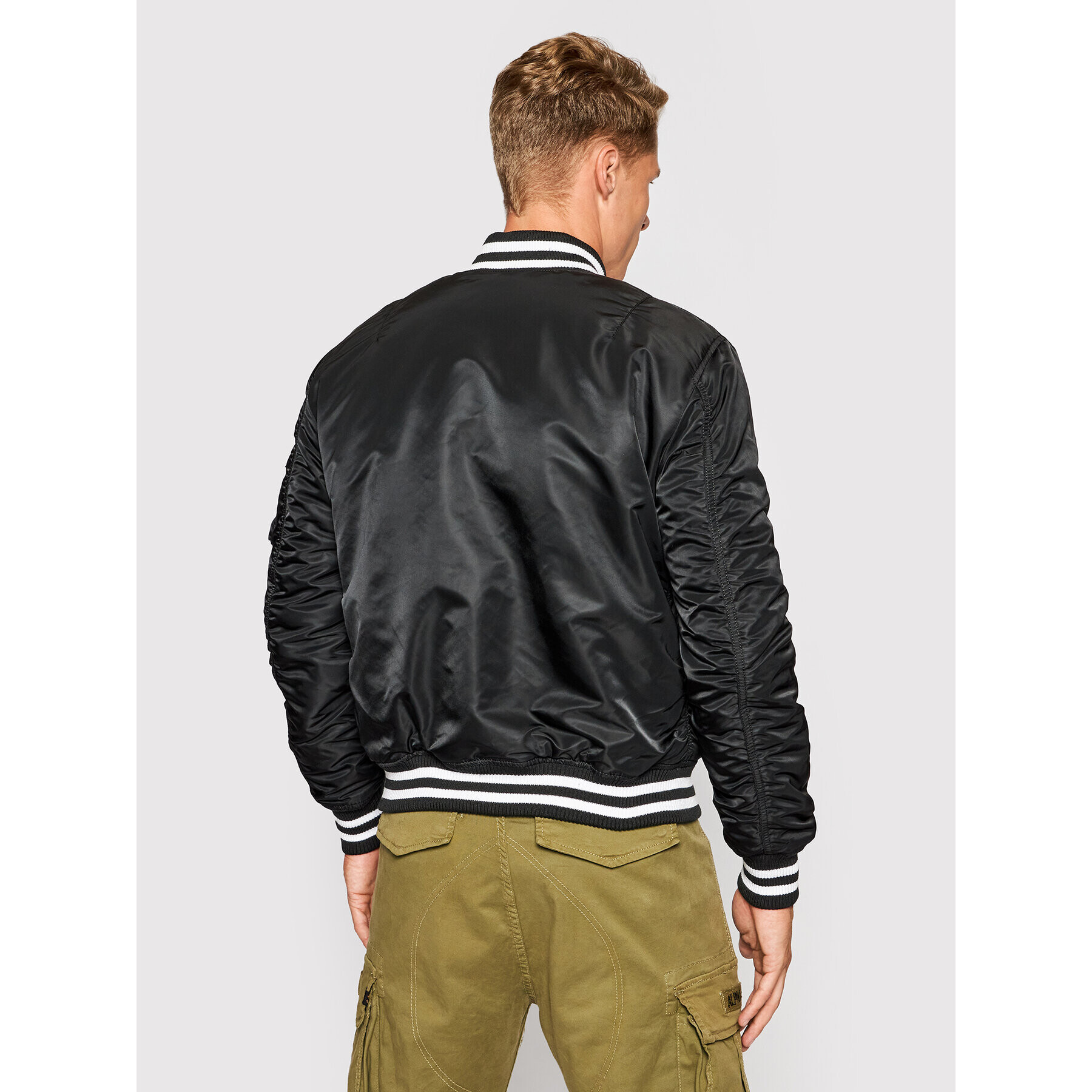 Alpha Industries Яке бомбър College 118112 Черен Regular Fit - Pepit.bg