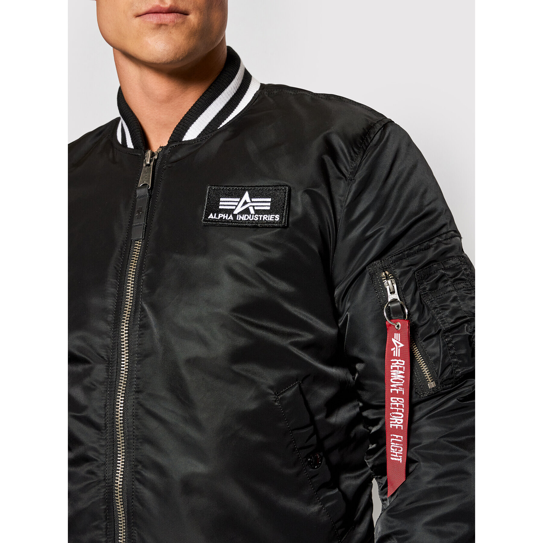 Alpha Industries Яке бомбър College 118112 Черен Regular Fit - Pepit.bg