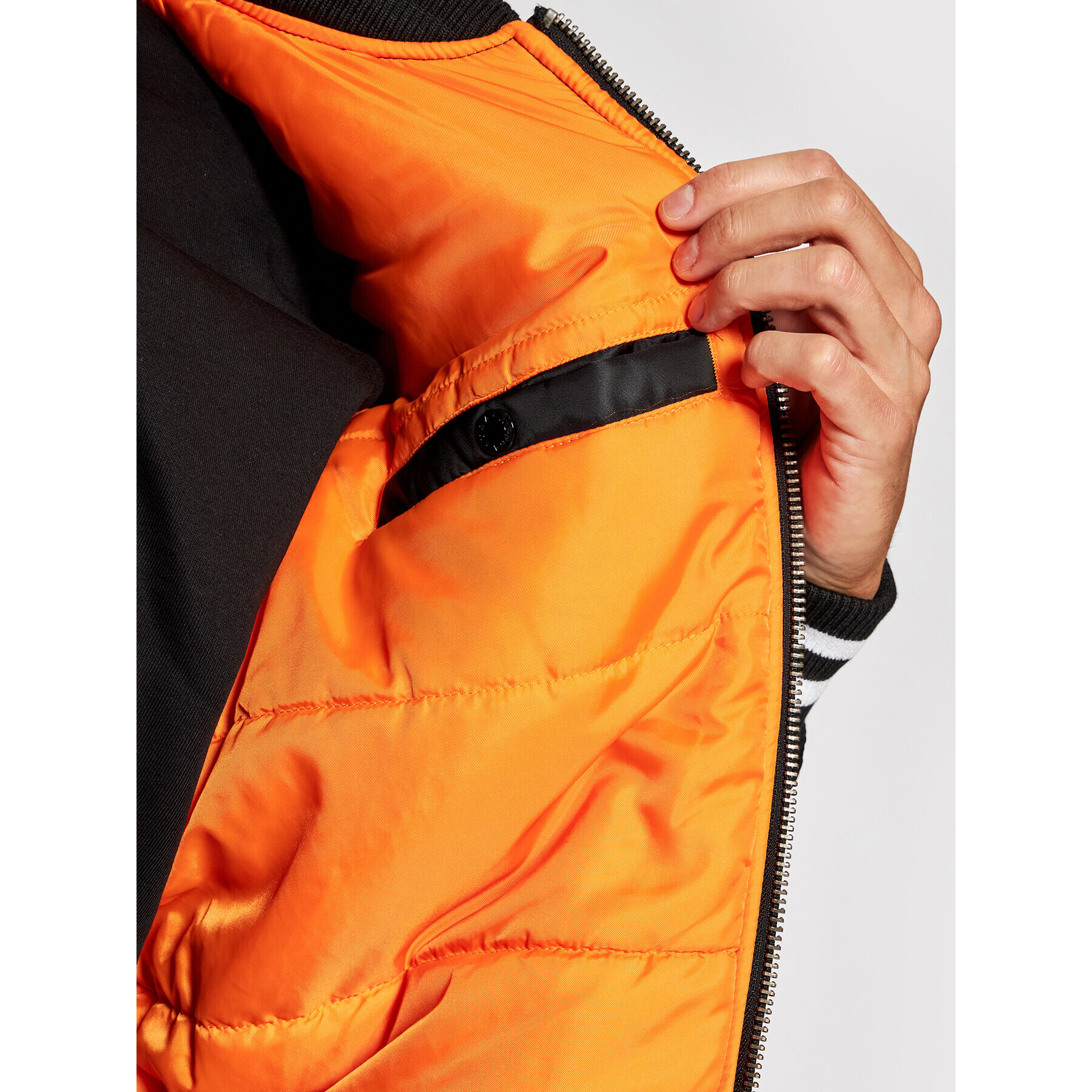 Alpha Industries Яке бомбър College 118112 Черен Regular Fit - Pepit.bg