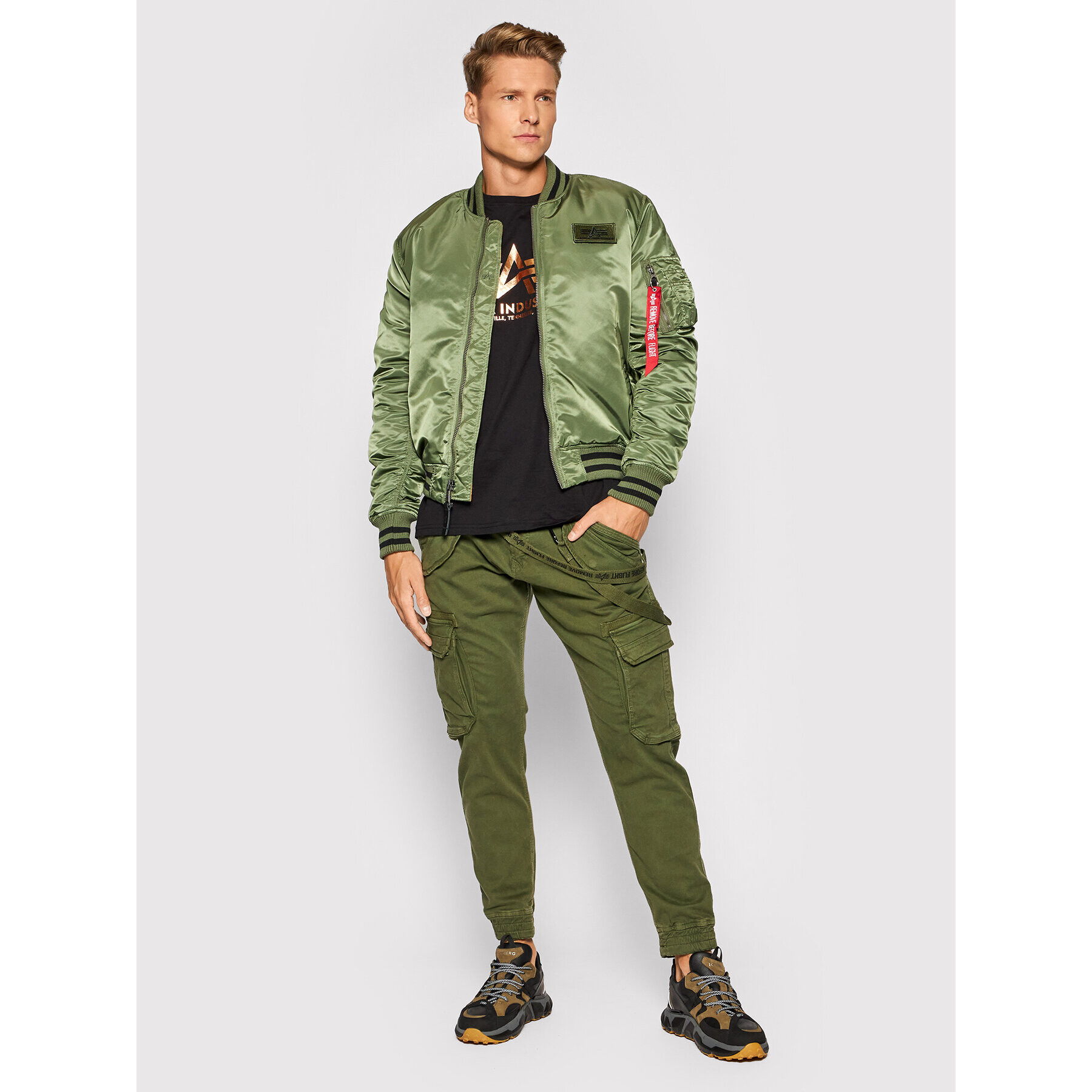 Alpha Industries Яке бомбър College 118112 Зелен Regular Fit - Pepit.bg