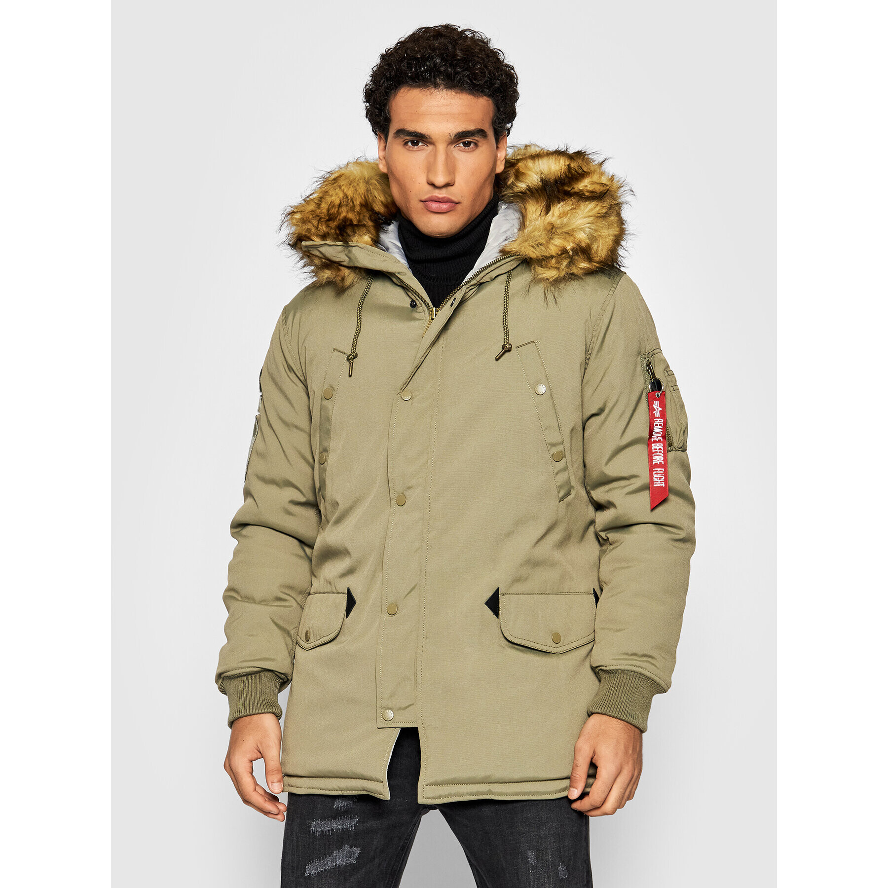 Alpha Industries Зимно яке Arctic Discoverer 118100 Зелен Regular Fit - Pepit.bg