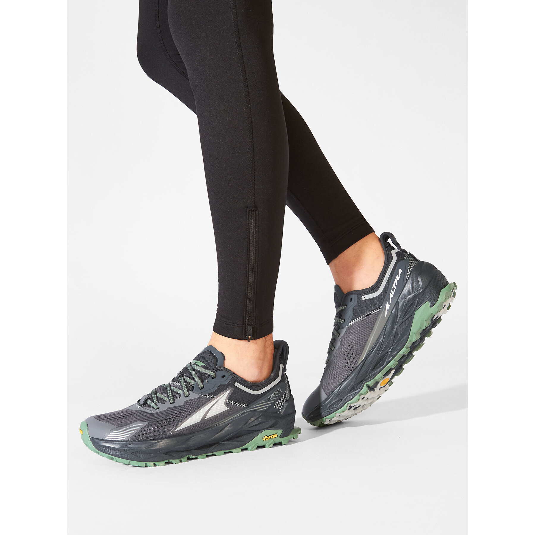 Altra Обувки M Olympus 5 AL0A7R6P020-070 Сив - Pepit.bg