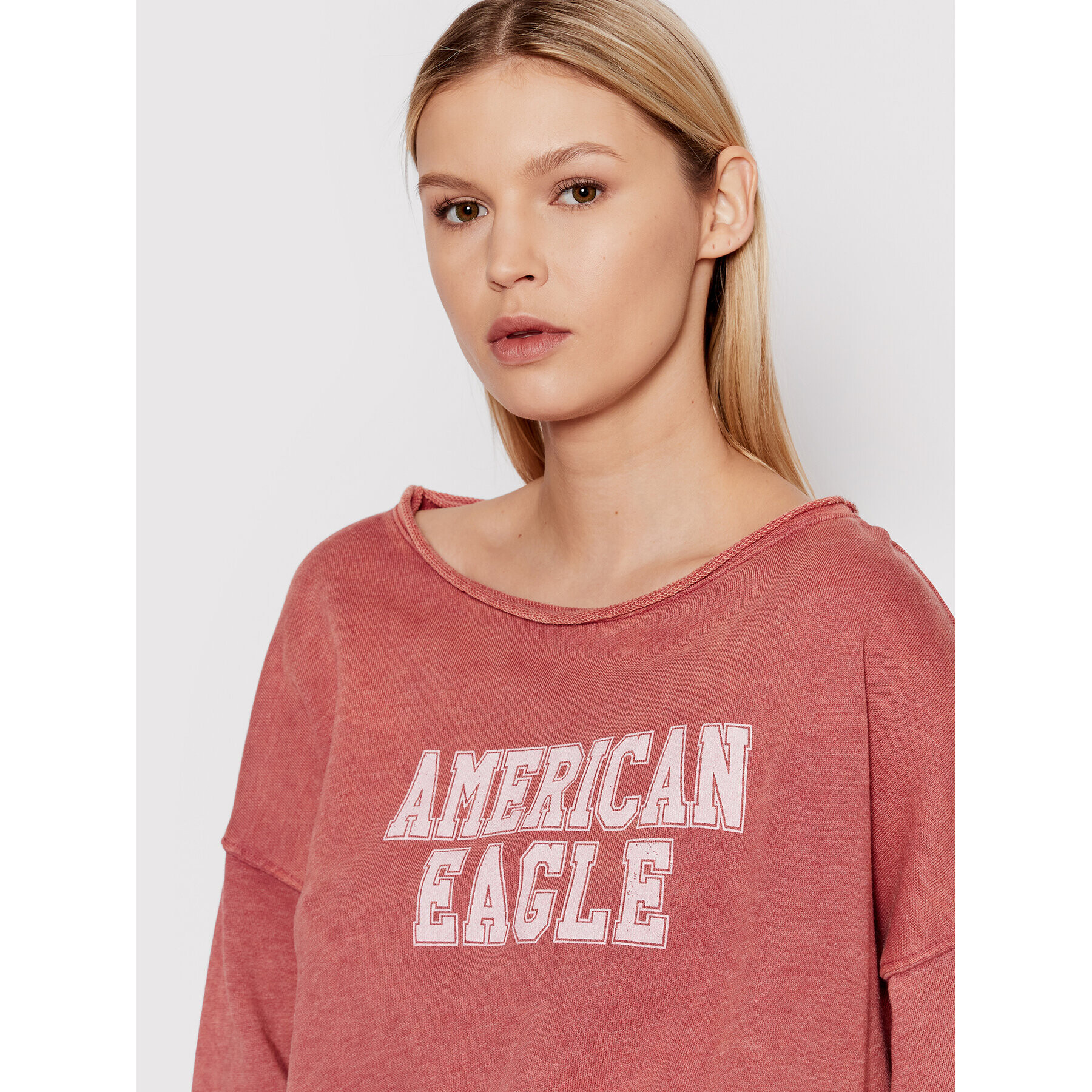 American Eagle Суитшърт 045-2532-1636 Червен Oversize - Pepit.bg