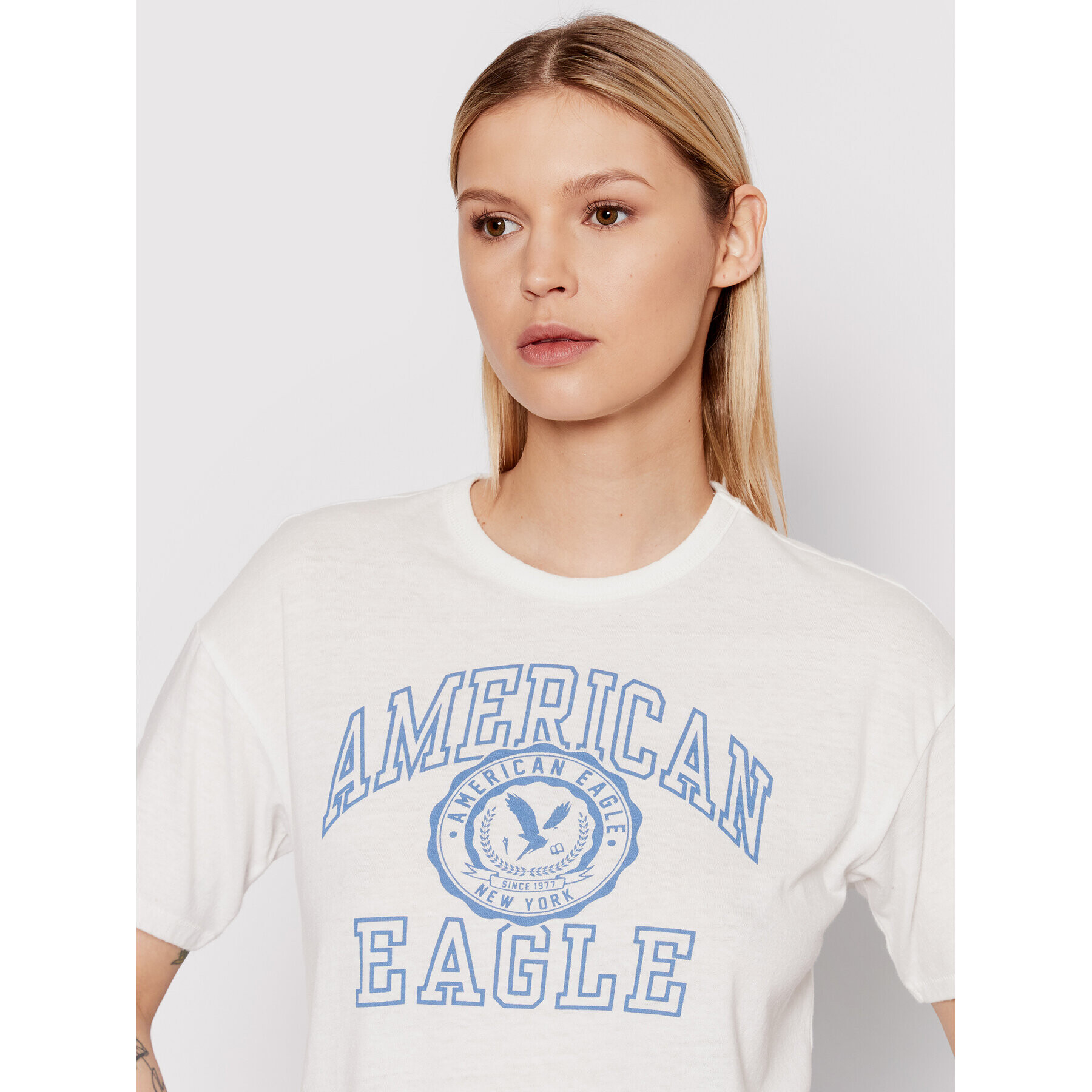 American Eagle Тишърт 030-1305-1107 Бял Standard Fit - Pepit.bg