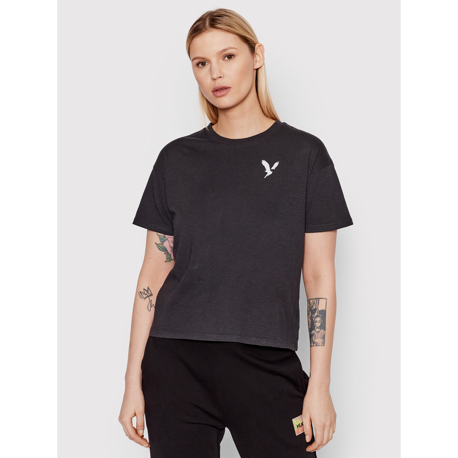 American Eagle Тишърт 030-1305-9930 Черен Regular Fit - Pepit.bg