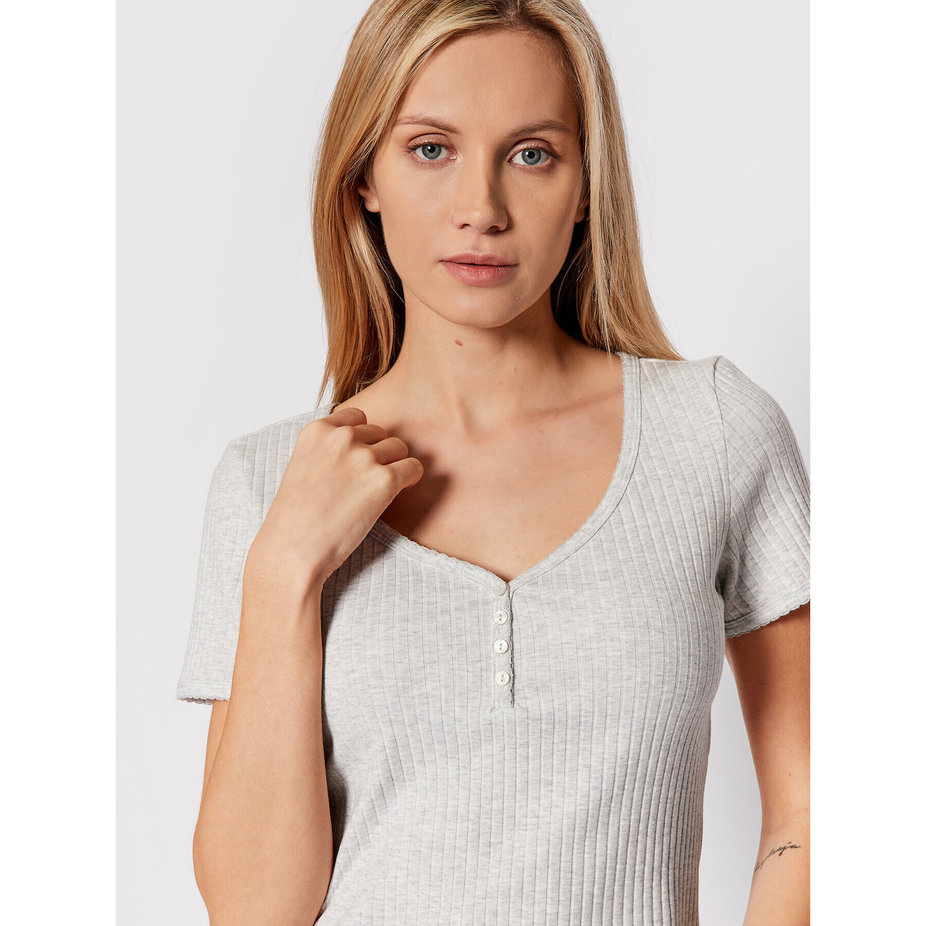 American Eagle Тишърт 037-2372-7760 Сив Regular Fit - Pepit.bg
