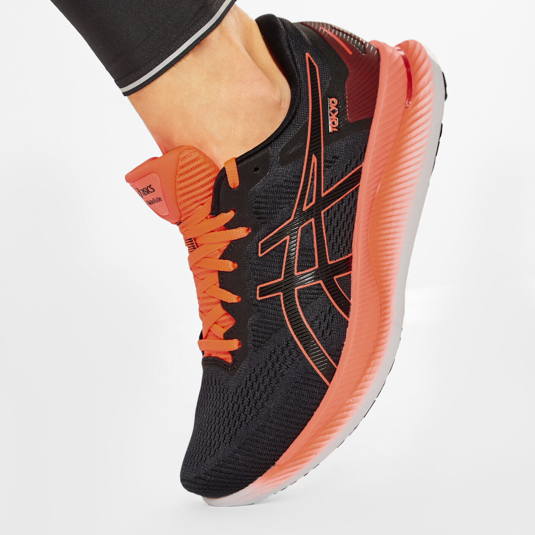 Asics Обувки GlideRide Tokyo 1011B073 Черен - Pepit.bg