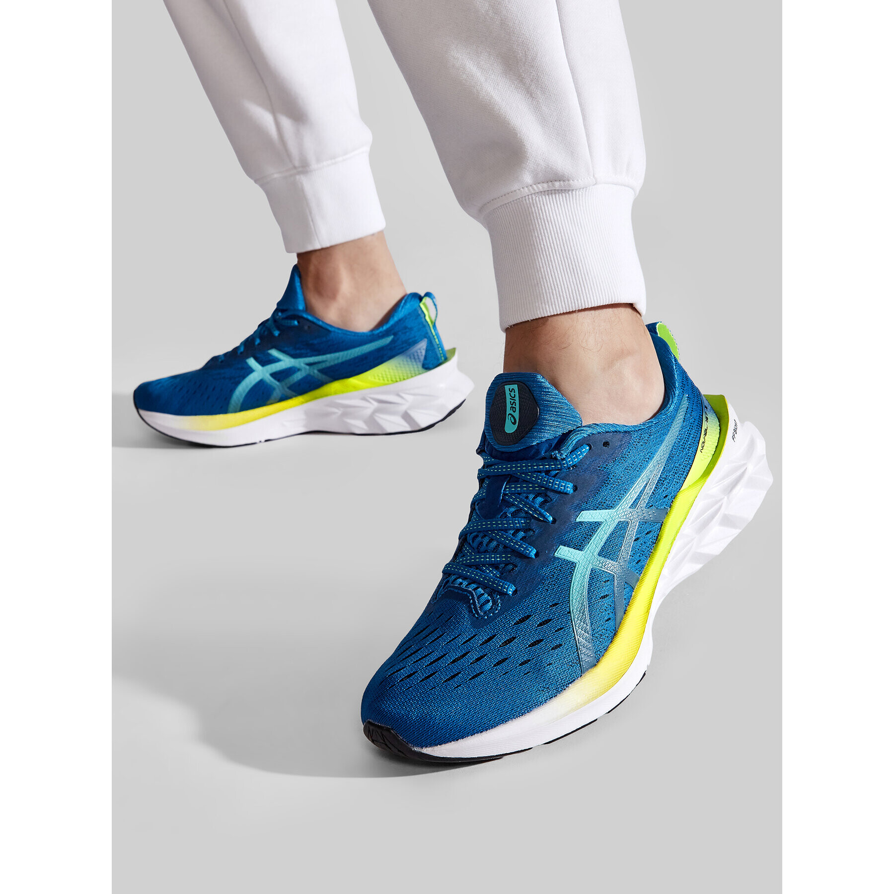 Asics Обувки Novablast 2 1011B192 Тъмносин - Pepit.bg