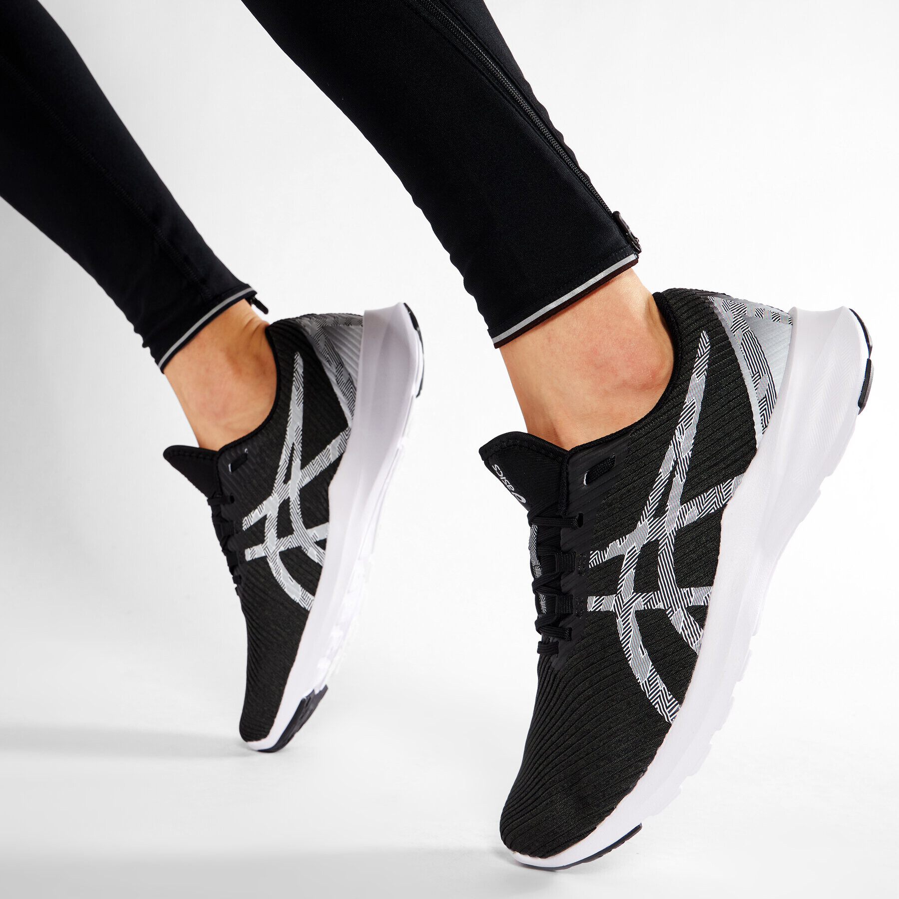 Asics Обувки Versablast 1011A962 Черен - Pepit.bg