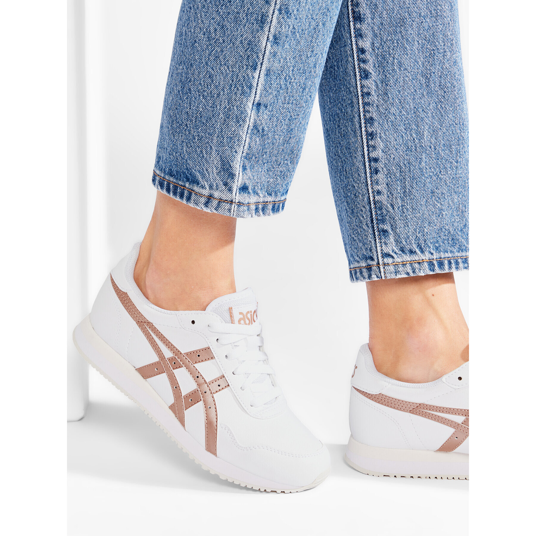 Asics Сникърси Tiger Runner 1202A311 Бял - Pepit.bg