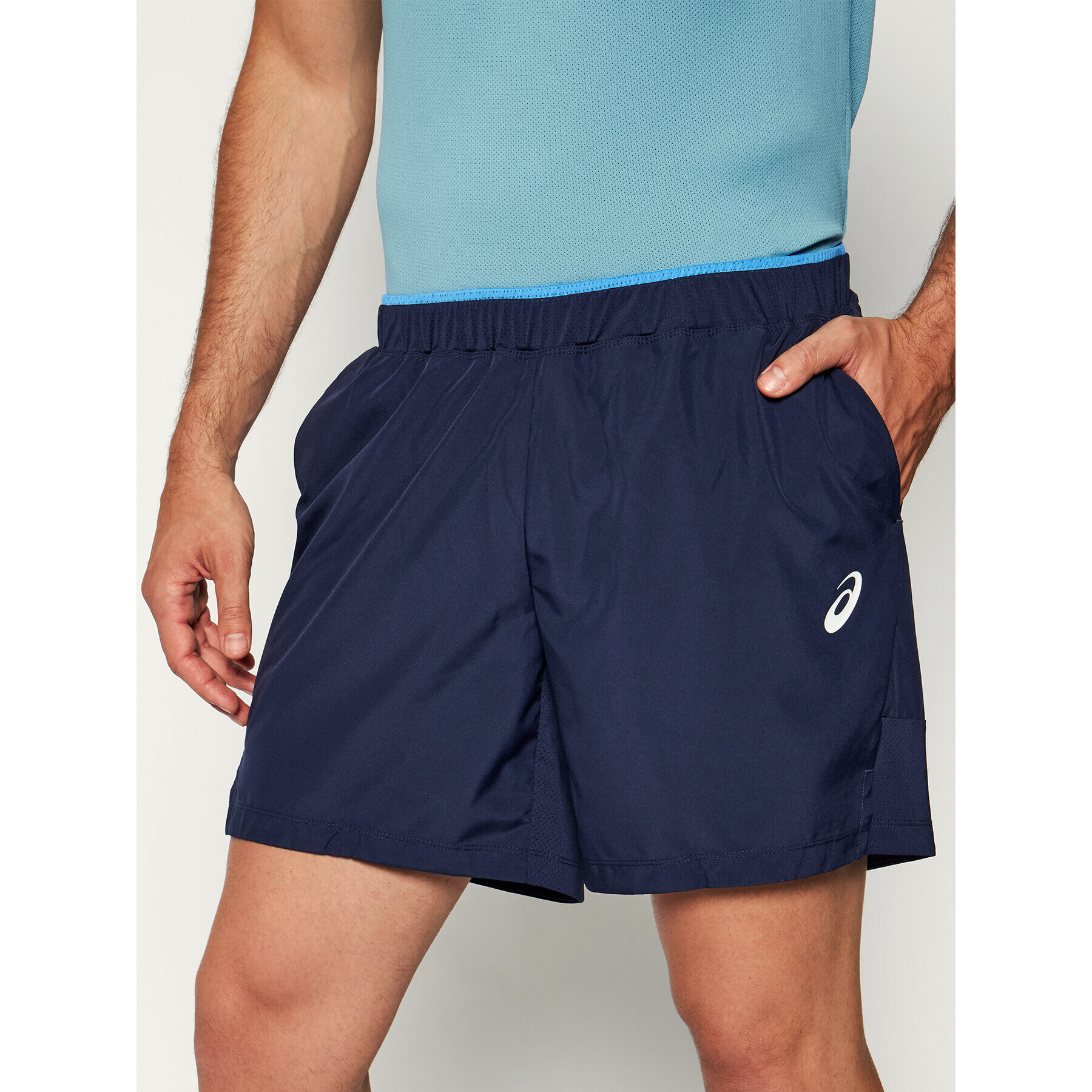 Asics Спортни шорти Club M 7In 2041A083 Тъмносин Regular Fit - Pepit.bg