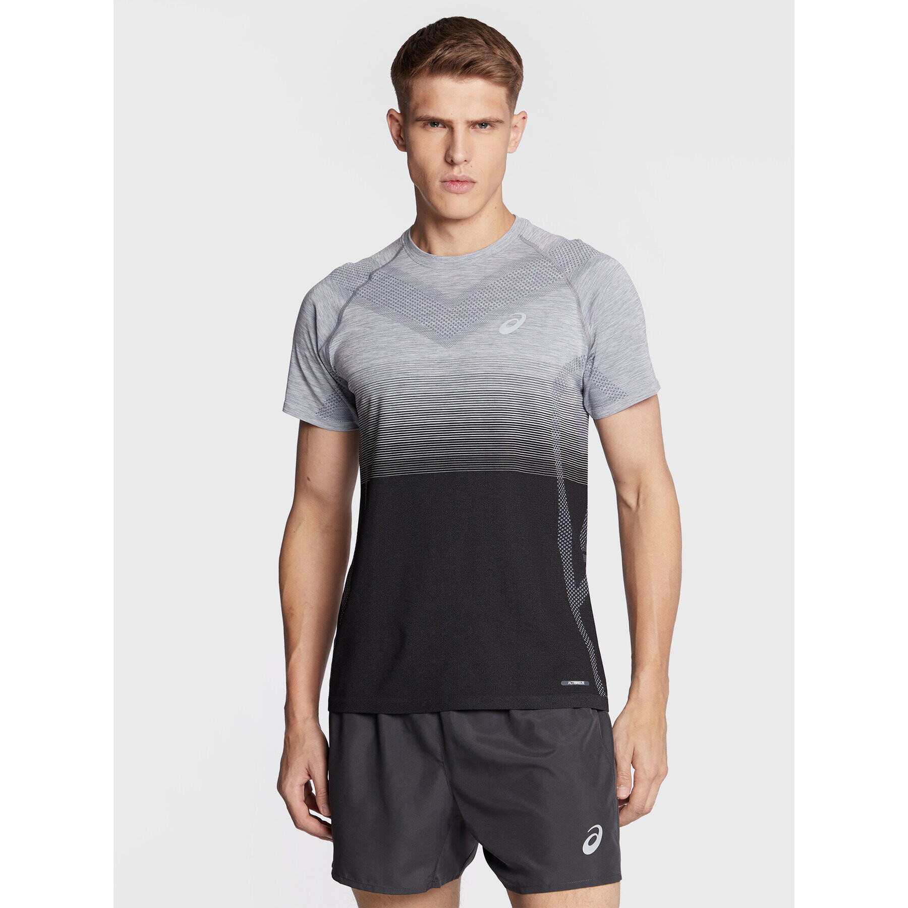 Asics Спортни шорти Core 5in 2011C336 Сив Regular Fit - Pepit.bg
