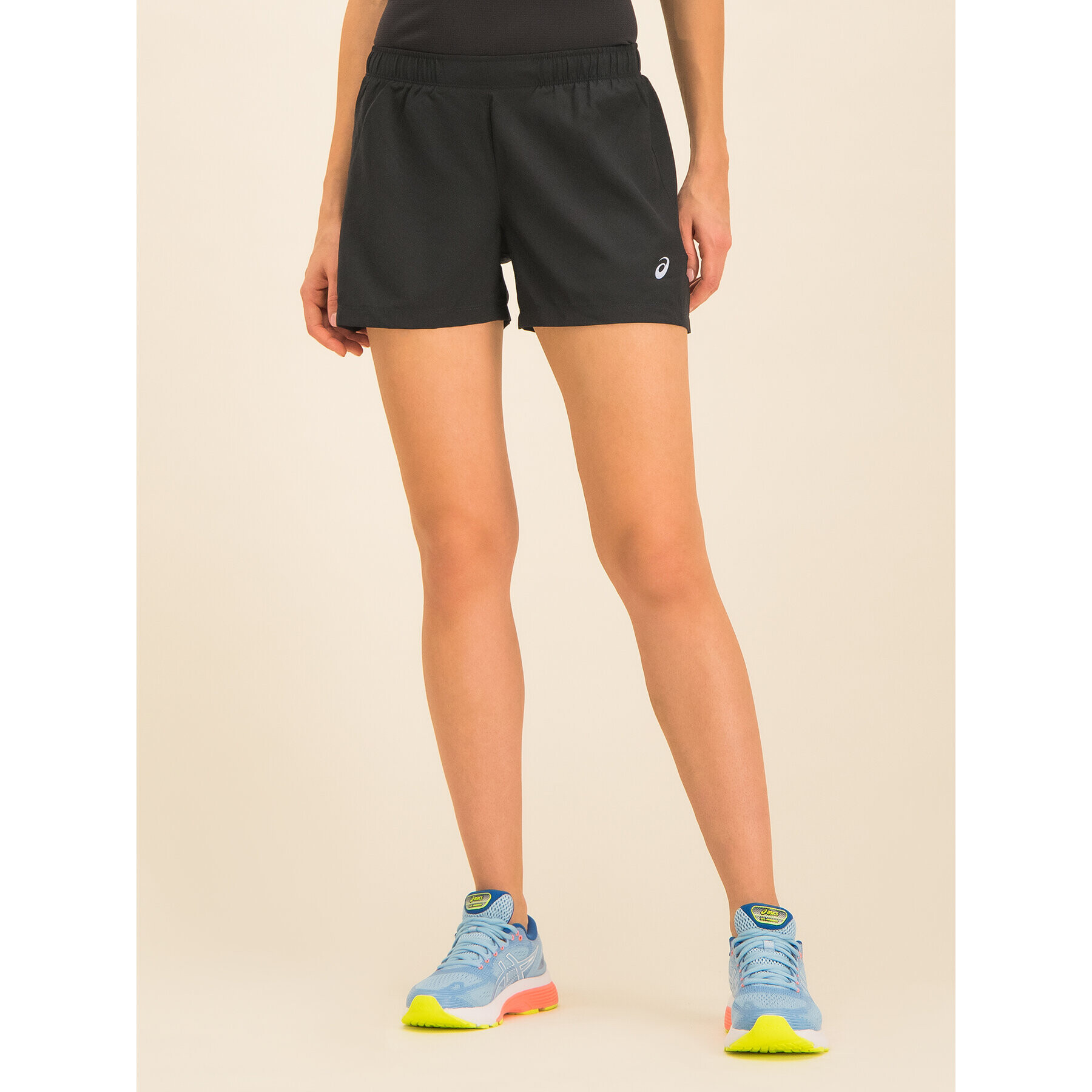 Asics Спортни шорти Silver 4in 2012A030 Черен Regular Fit - Pepit.bg