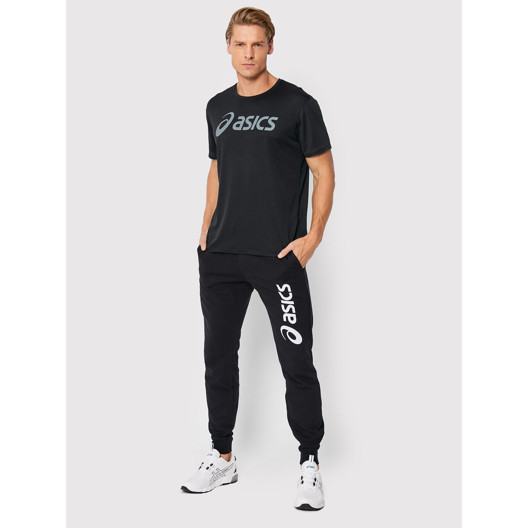 Asics Тениска от техническо трико Core 2011C334 Черен Regular Fit - Pepit.bg