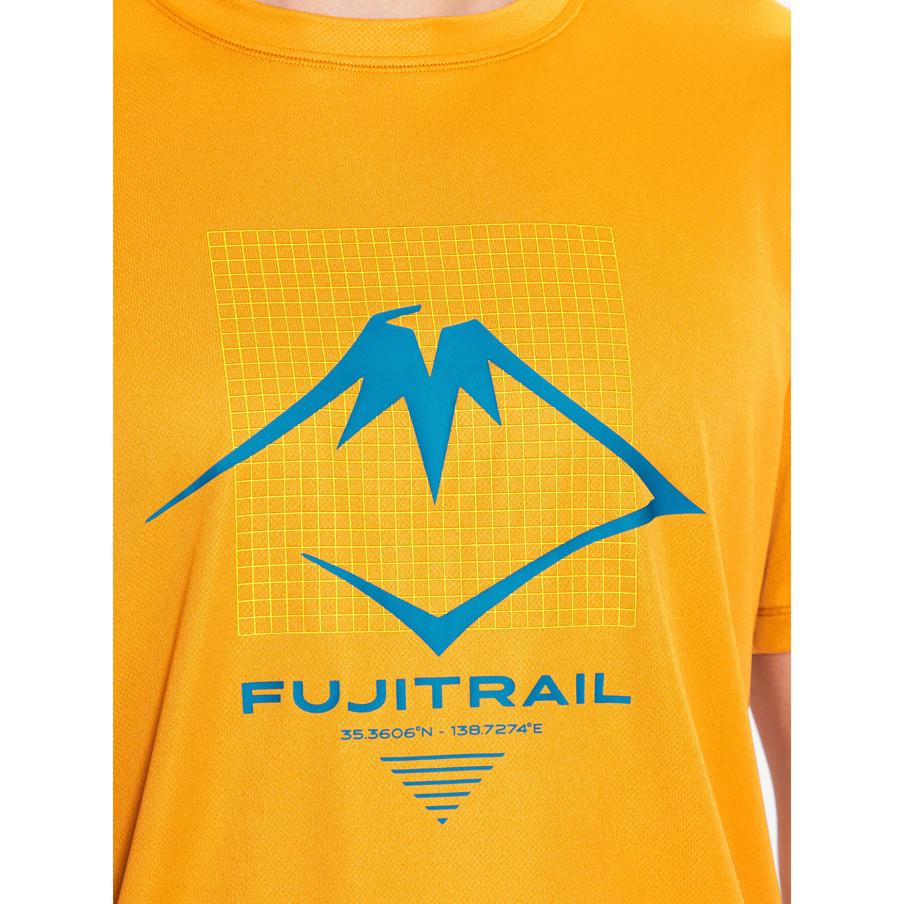 Asics Тишърт Fujitrail Logo SS Top Tee Жълт Regular Fit - Pepit.bg