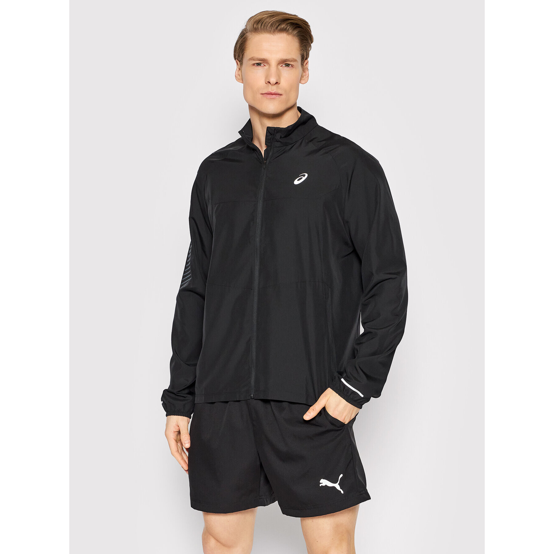 Asics Яке за джогинг Icon 2011B051 Черен Regular Fit - Pepit.bg