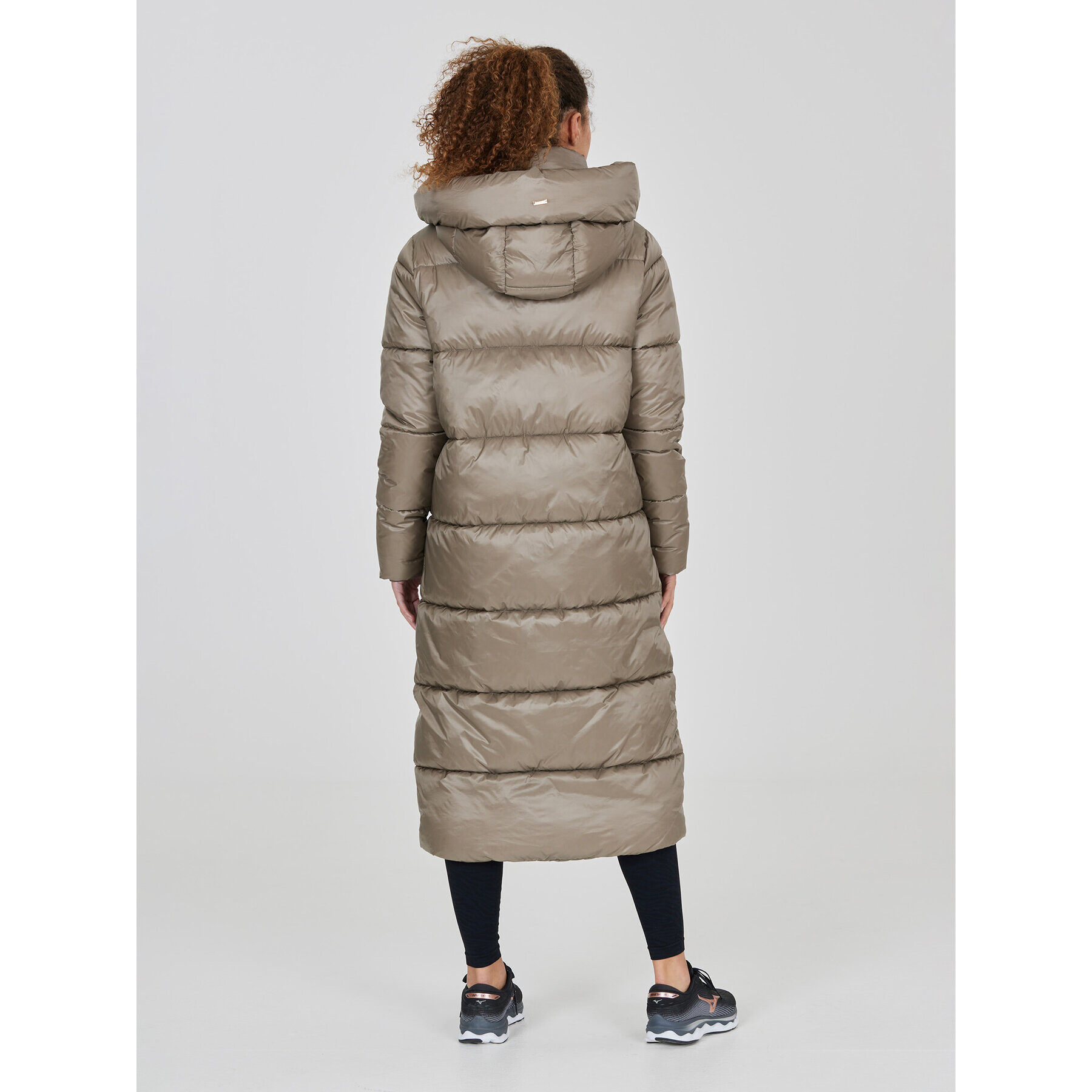 Athlecia Пухено яке Elly W Maxi Puffer EA233361 Кафяв Regular Fit - Pepit.bg