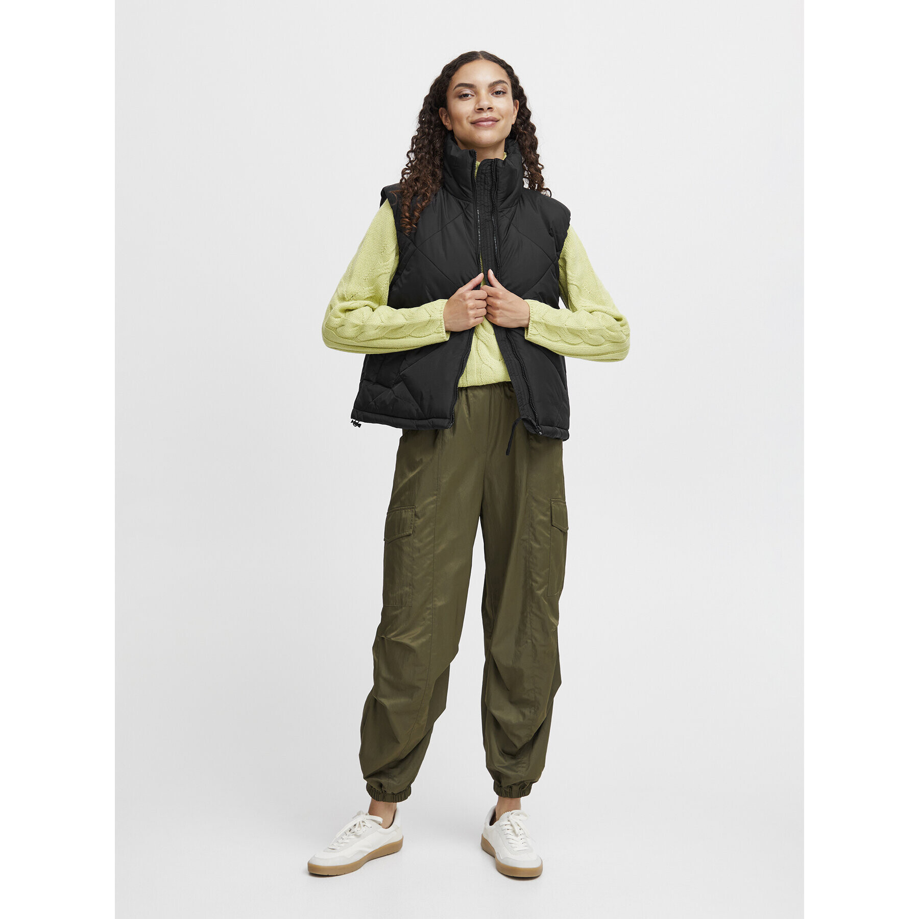 b.young Елек 20813365 Черен Regular Fit - Pepit.bg