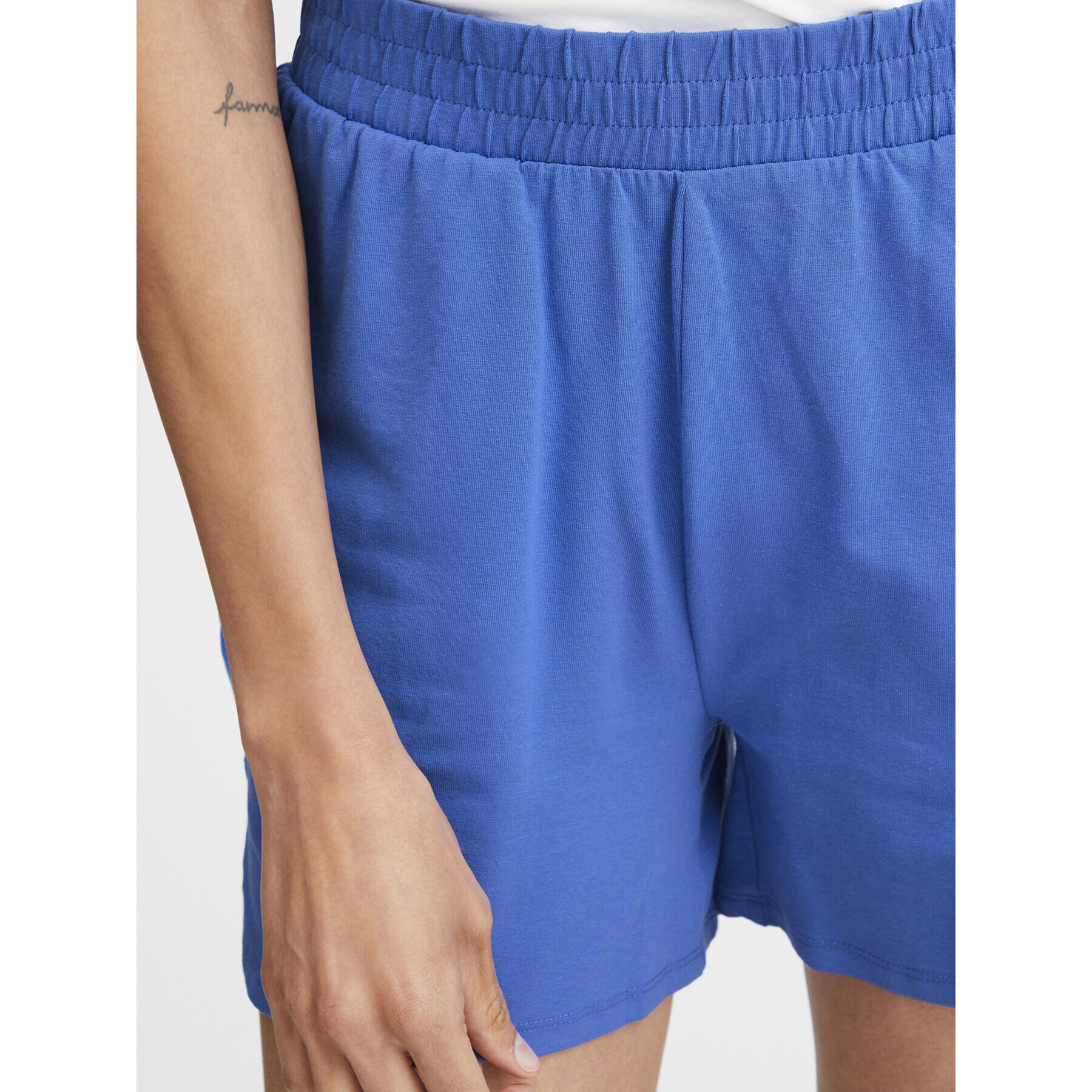 b.young Спортни шорти 20813279 Син Regular Fit - Pepit.bg