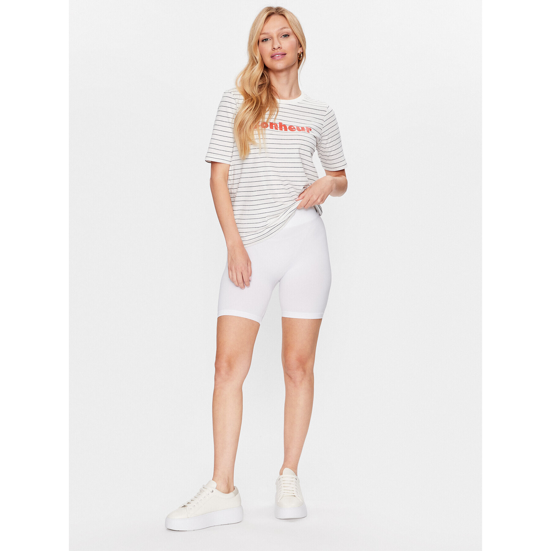 b.young Тишърт 20812840 Бял Regular Fit - Pepit.bg