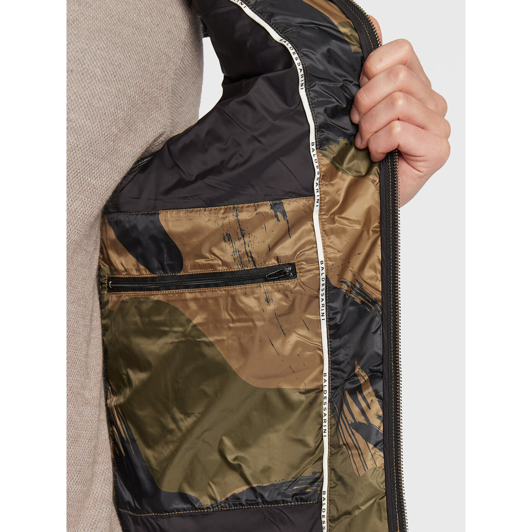 Baldessarini Елек B2 50046/000/4047 Бежов Regular Fit - Pepit.bg