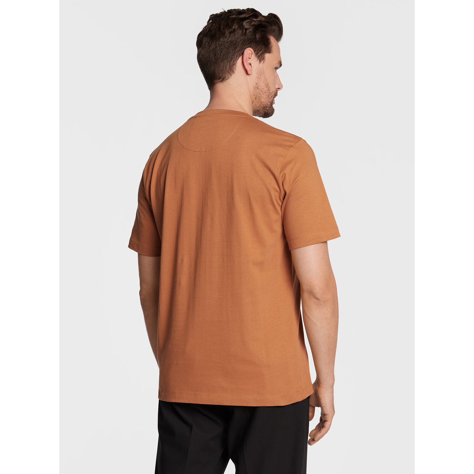 Baldessarini Тишърт Tomek B4 20042/000/5081 Кафяв Modern Fit - Pepit.bg