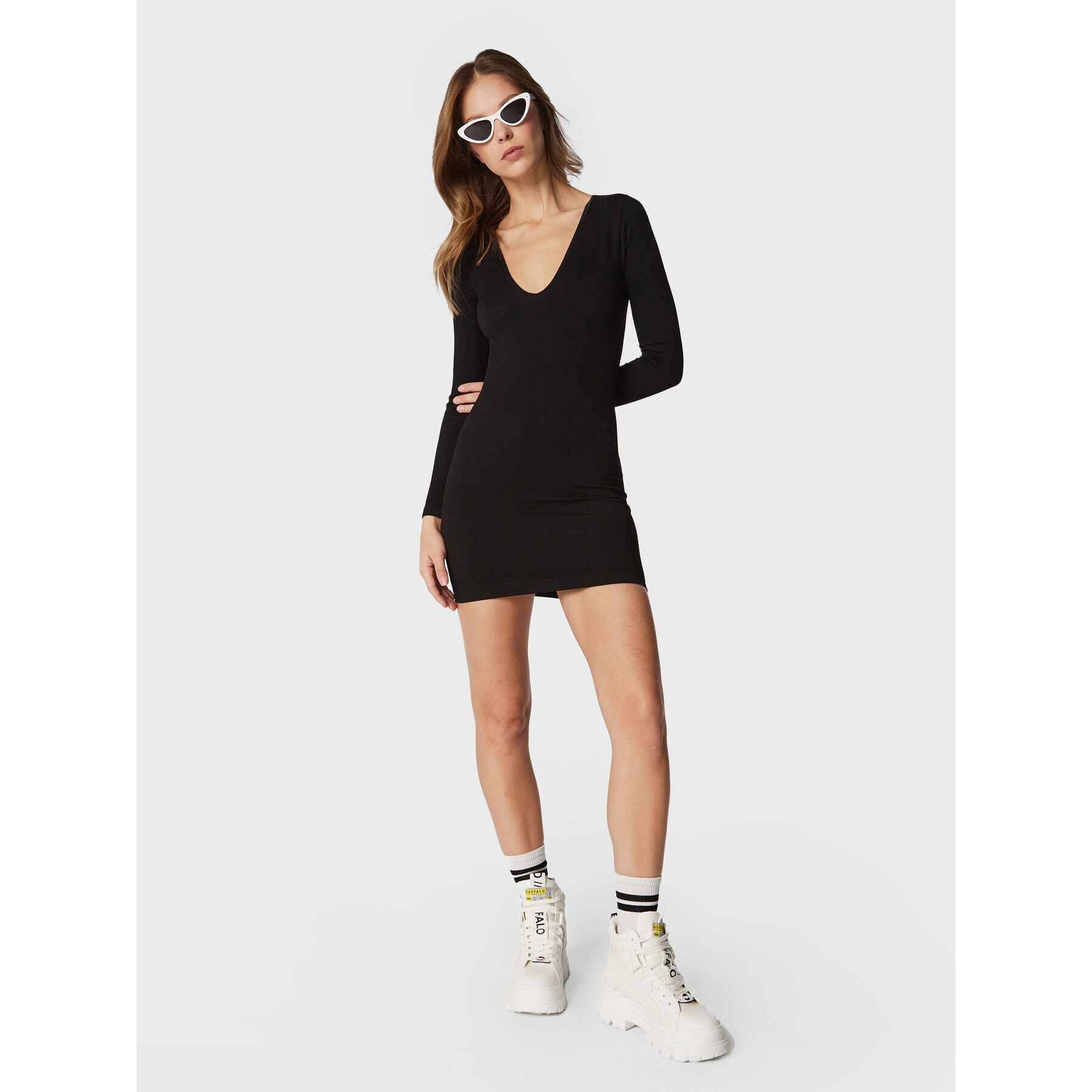 BDG Urban Outfitters Ежедневна рокля 75443820 Черен Slim Fit - Pepit.bg