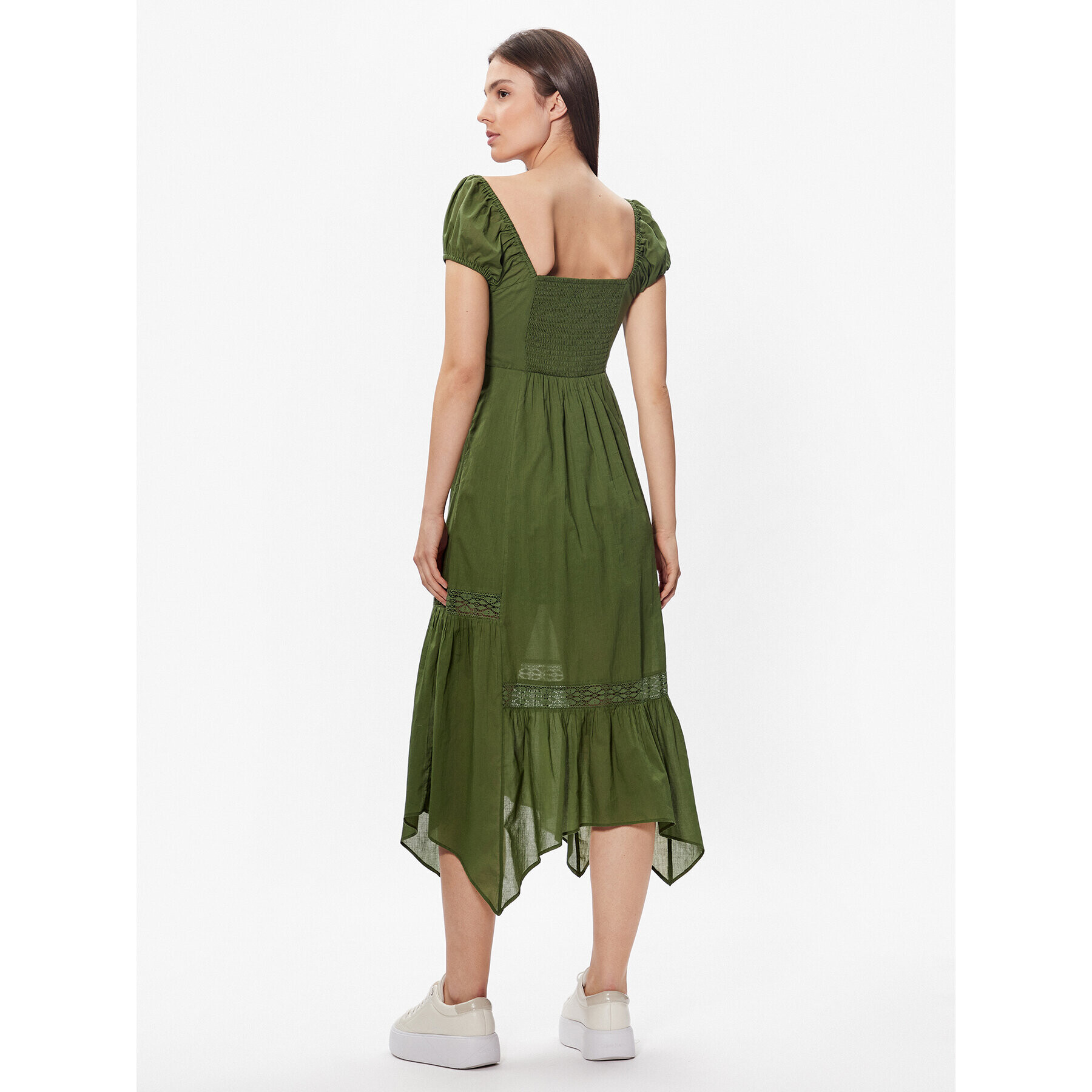 BDG Urban Outfitters Лятна рокля BDG CARMEN BOHEMIA MIDI 76476704 Зелен Basic Fit - Pepit.bg