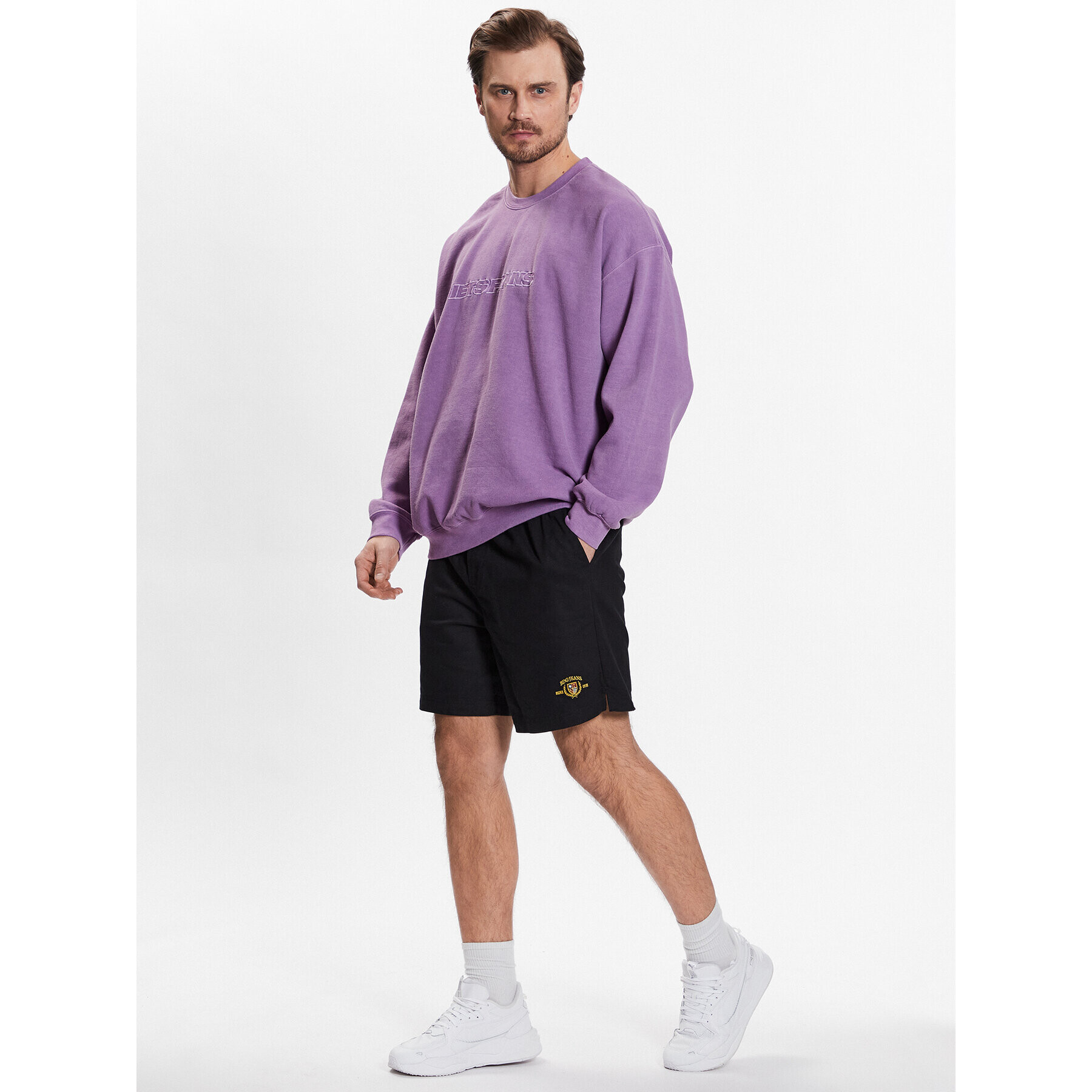 BDG Urban Outfitters Шорти от плат 76523299 Черен Regular Fit - Pepit.bg