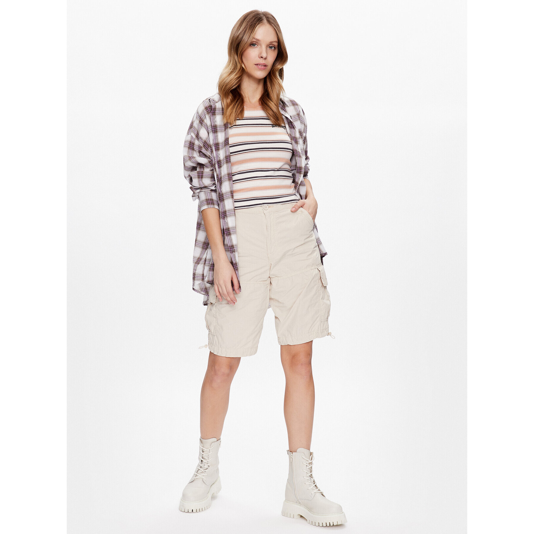 BDG Urban Outfitters Шорти от плат BDG BOARD Y2K CARGO SHORT 76476043 Екрю Regular Fit - Pepit.bg