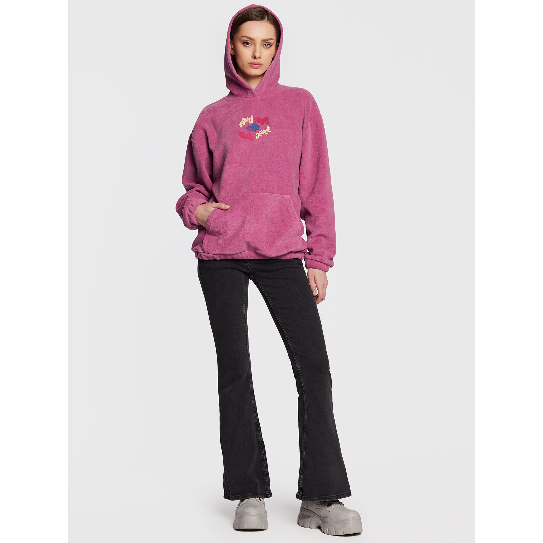 BDG Urban Outfitters Суитшърт 76280981 Виолетов Regular Fit - Pepit.bg