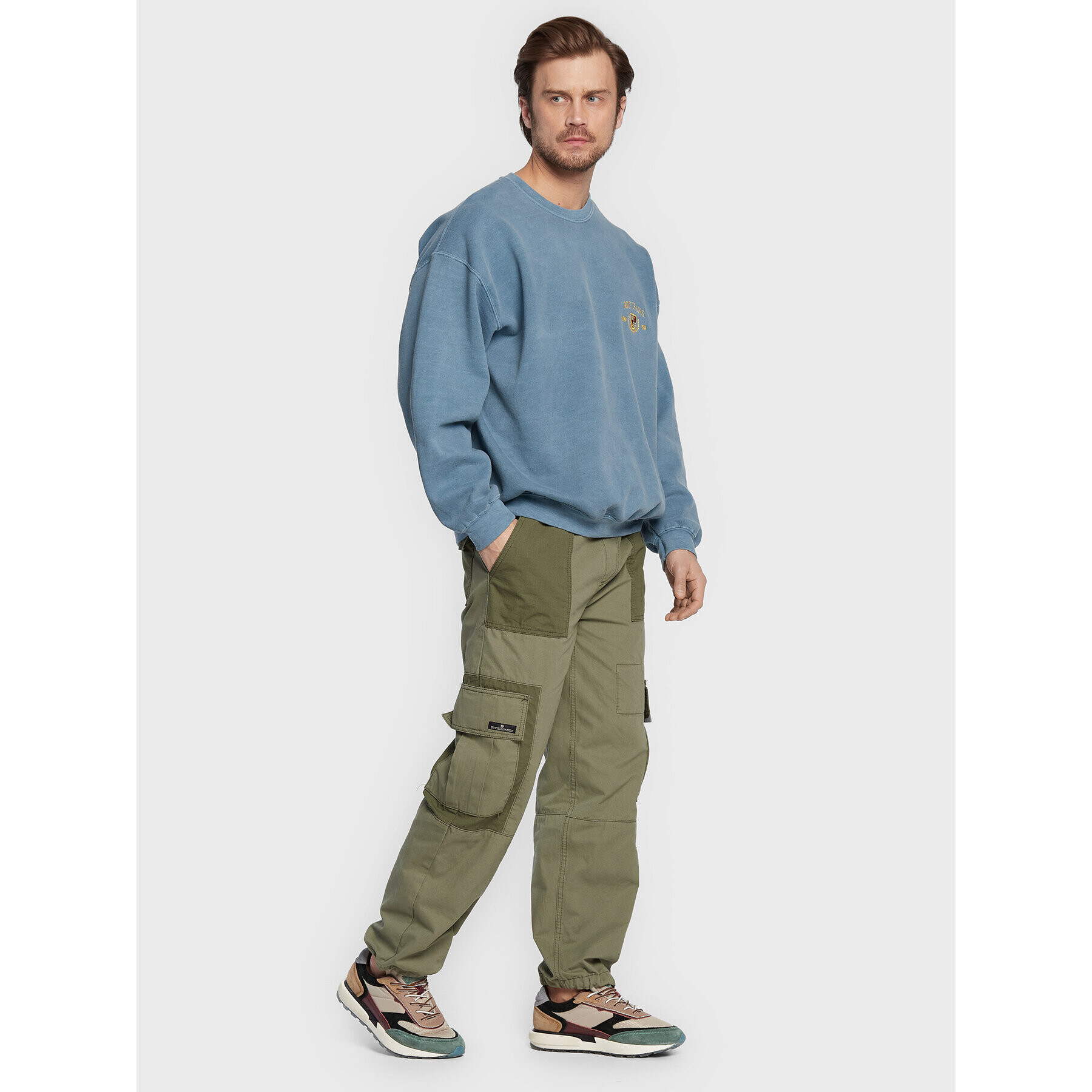 BDG Urban Outfitters Текстилни панталони 76141183 Зелен Relaxed Fit - Pepit.bg