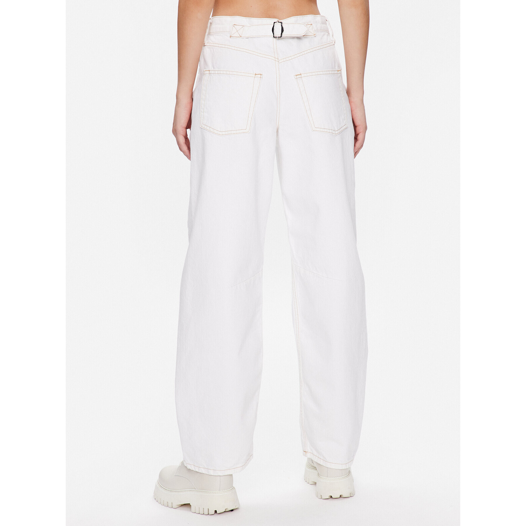 BDG Urban Outfitters Текстилни панталони BDG LOGAN CINCH WHITE 76473347 Бял Relaxed Fit - Pepit.bg