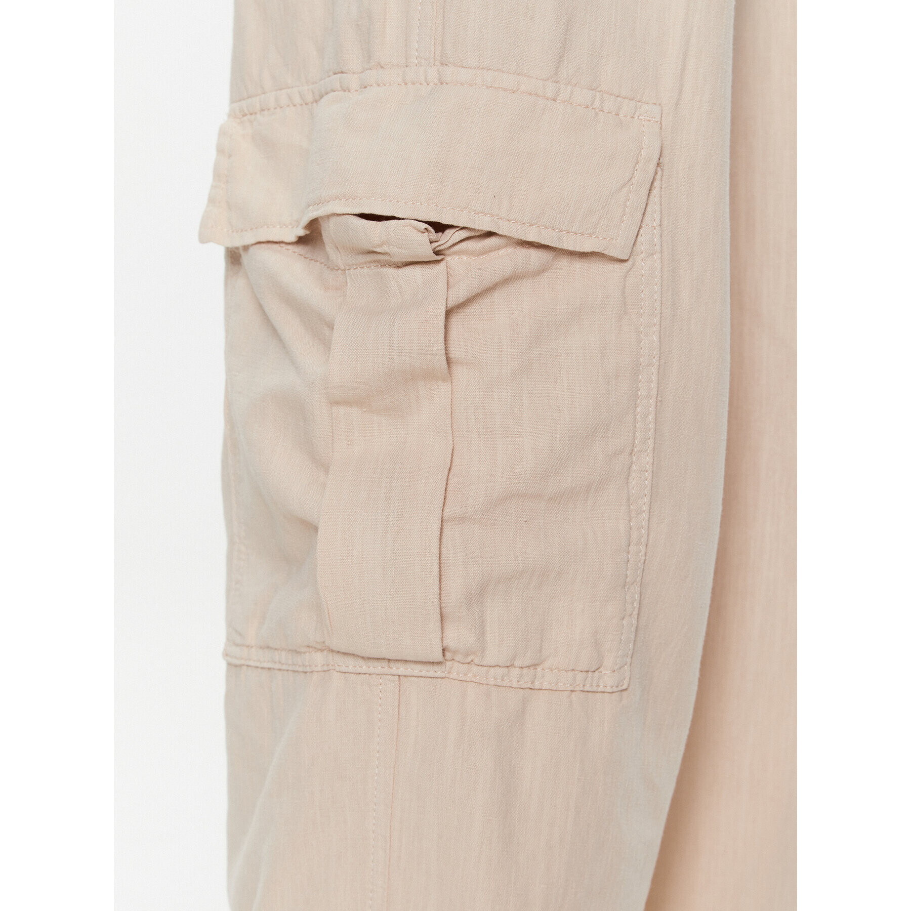 BDG Urban Outfitters Текстилни панталони BDG LUCA LINEN CARGO 76475151 Екрю Relaxed Fit - Pepit.bg