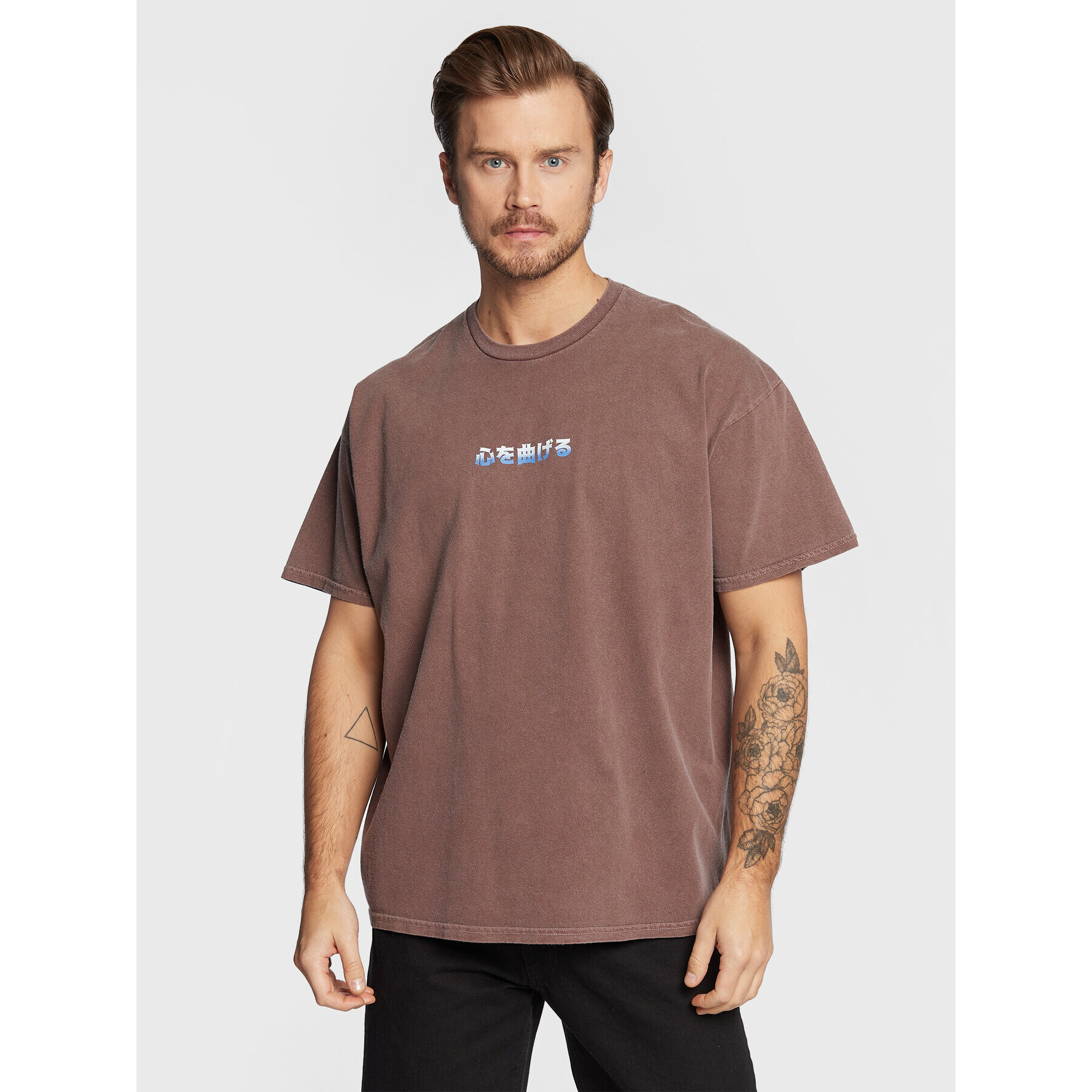BDG Urban Outfitters Тишърт 75326025 Кафяв Regular Fit - Pepit.bg