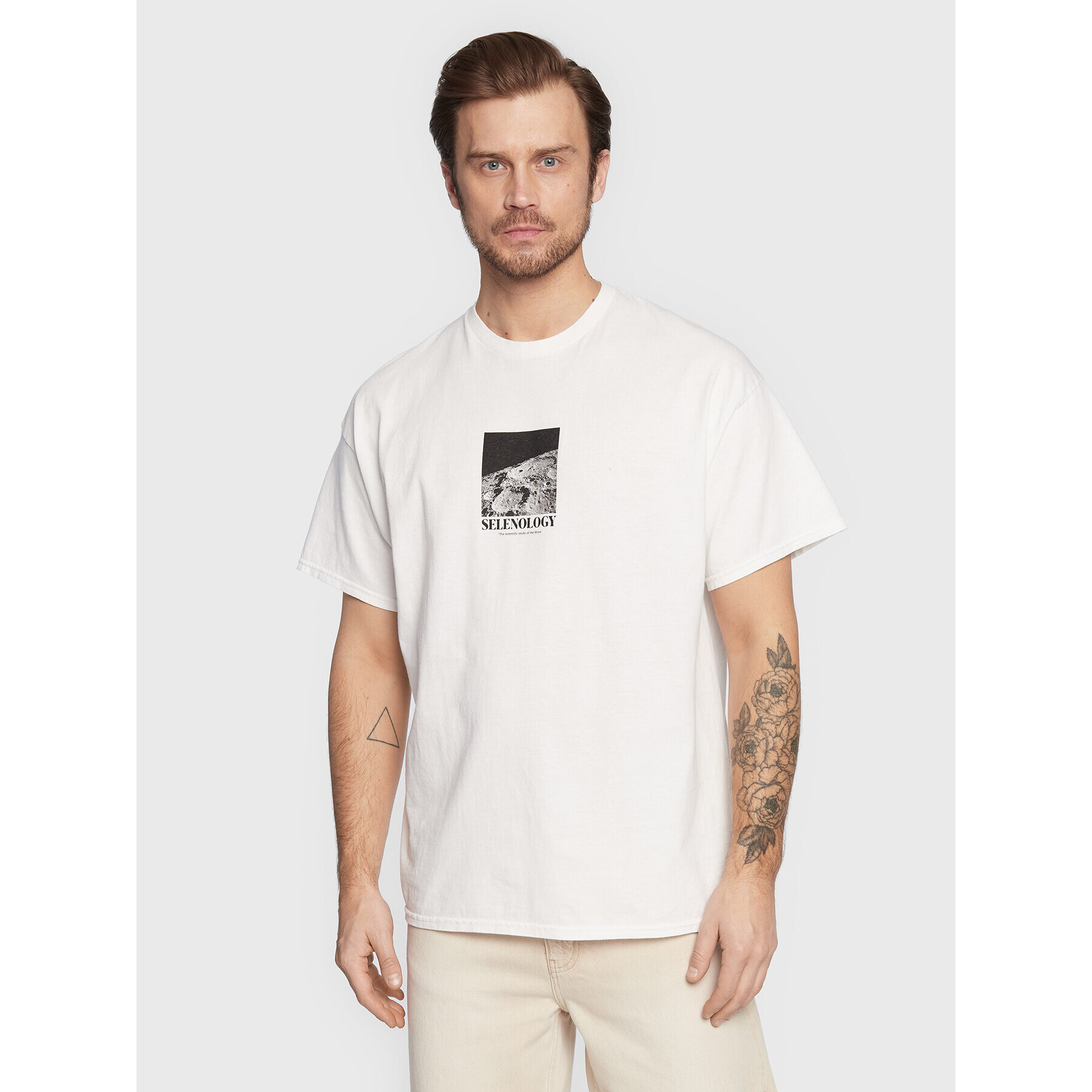 BDG Urban Outfitters Тишърт 76134451 Бял Relaxed Fit - Pepit.bg