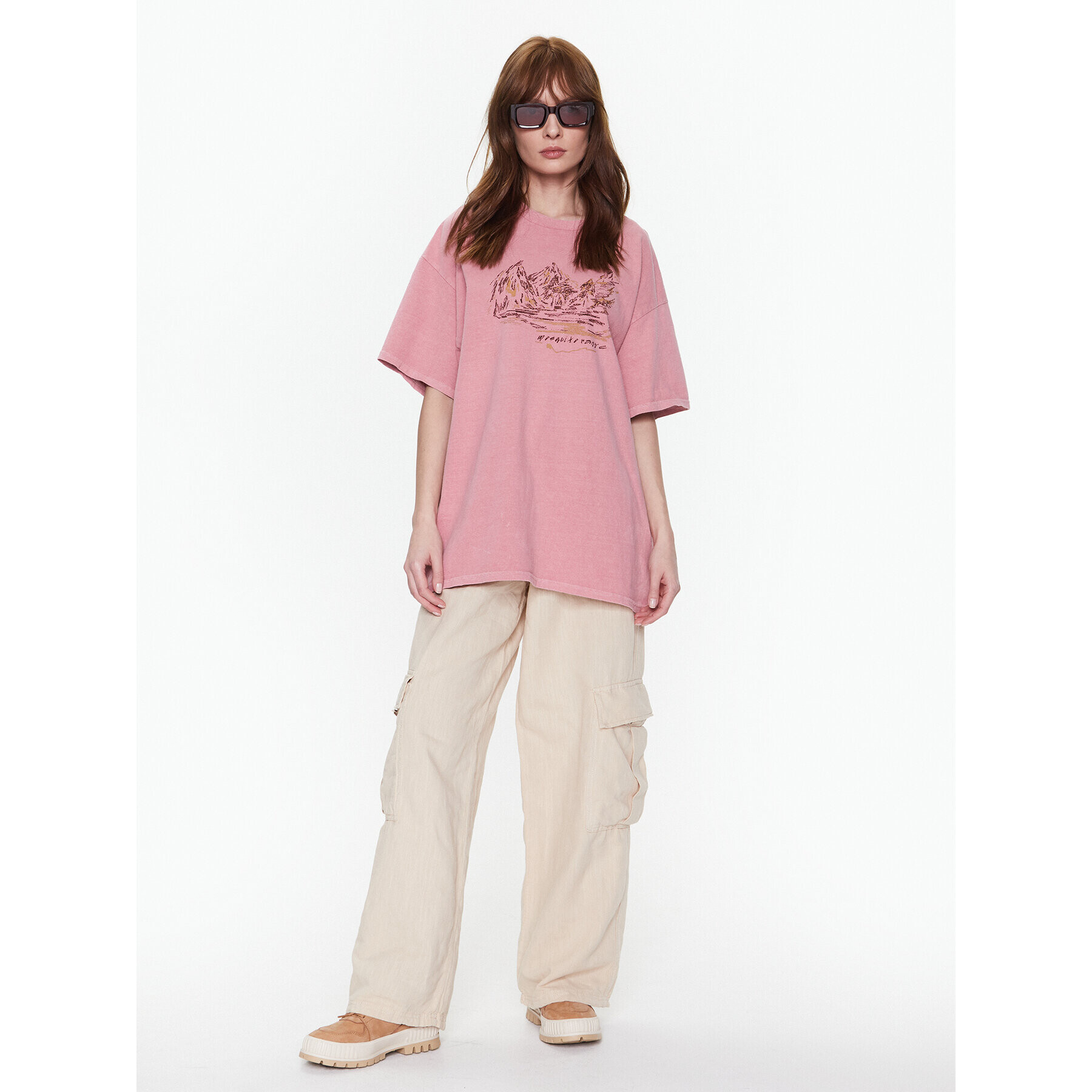 BDG Urban Outfitters Тишърт BDG MOSQUITO RANGE DAD T 76471770 Розов Oversize - Pepit.bg