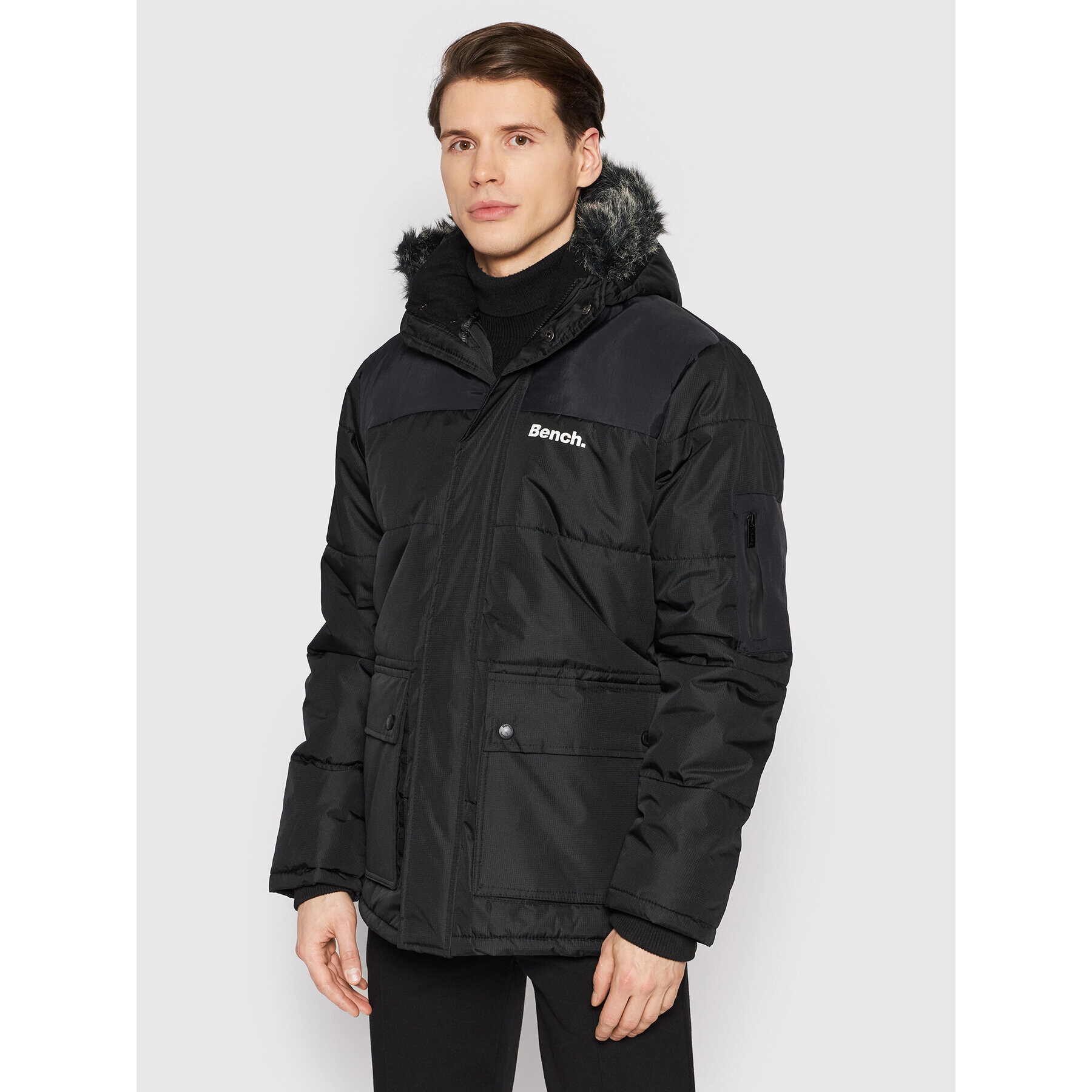 Bench Пухено яке Tillor 118884 Черен Regular Fit - Pepit.bg
