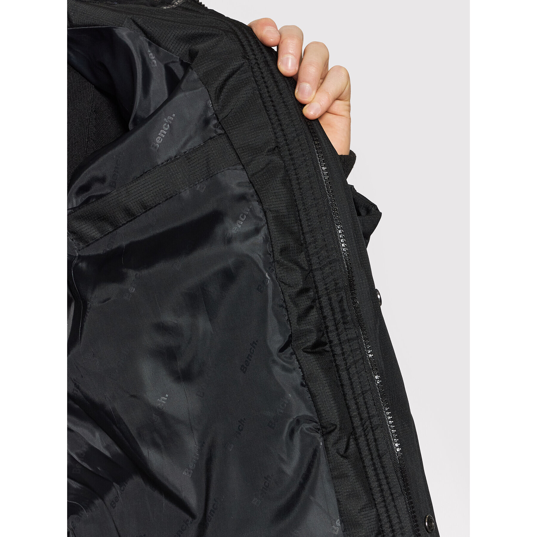 Bench Пухено яке Tillor 118884 Черен Regular Fit - Pepit.bg