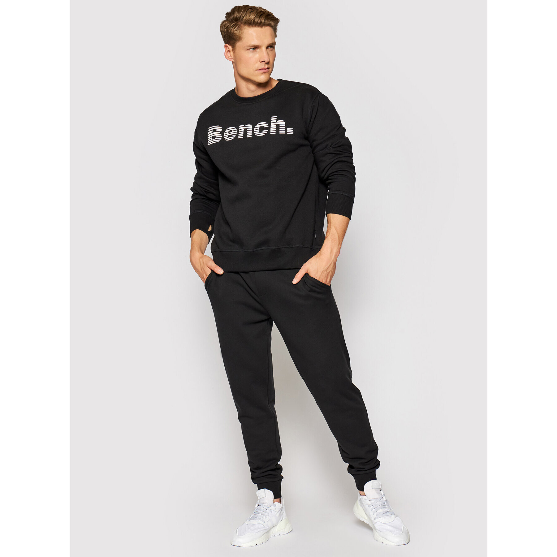 Bench Суитшърт Tipster 117387 Черен Regular Fit - Pepit.bg